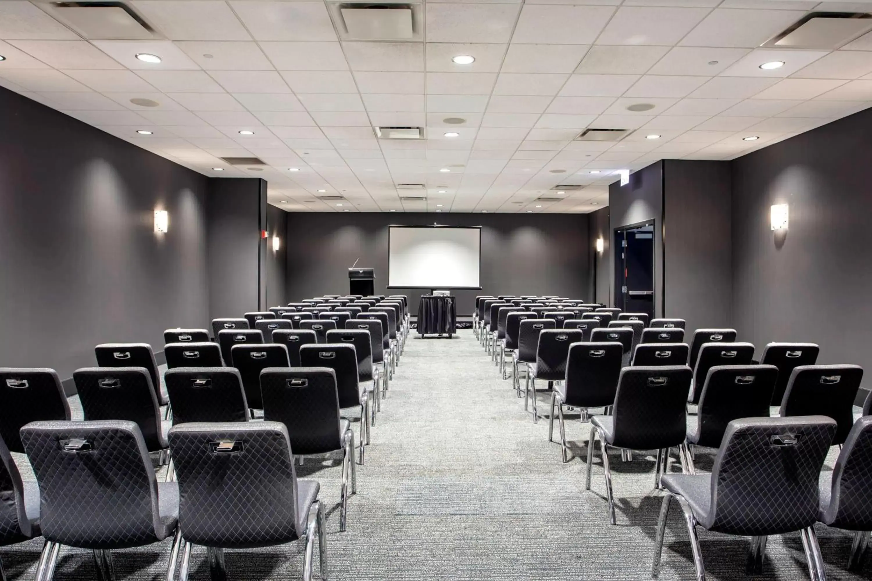 Meeting/conference room in W Chicago - Lakeshore