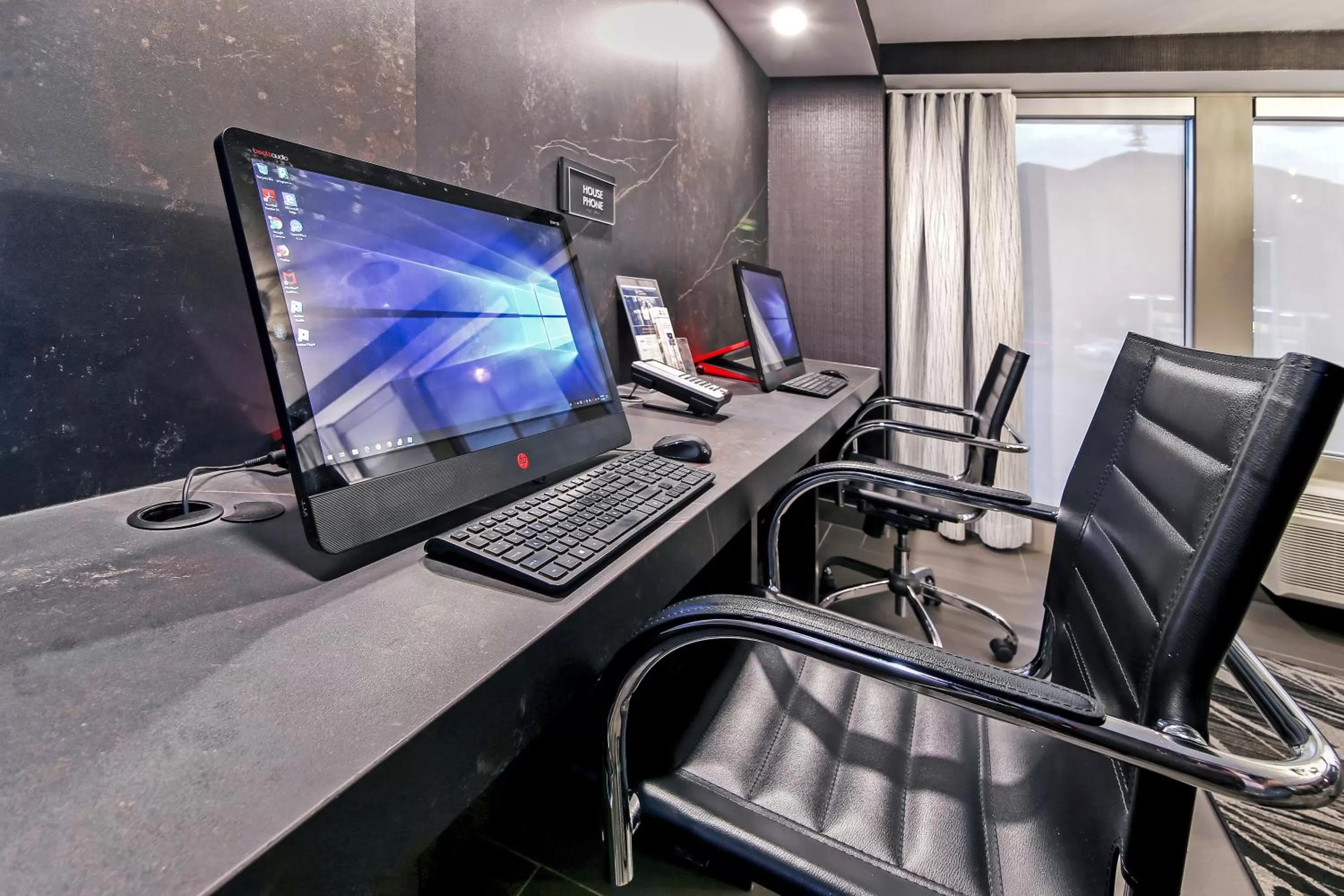 Business facilities in Best Western Plus Banff International Lodge