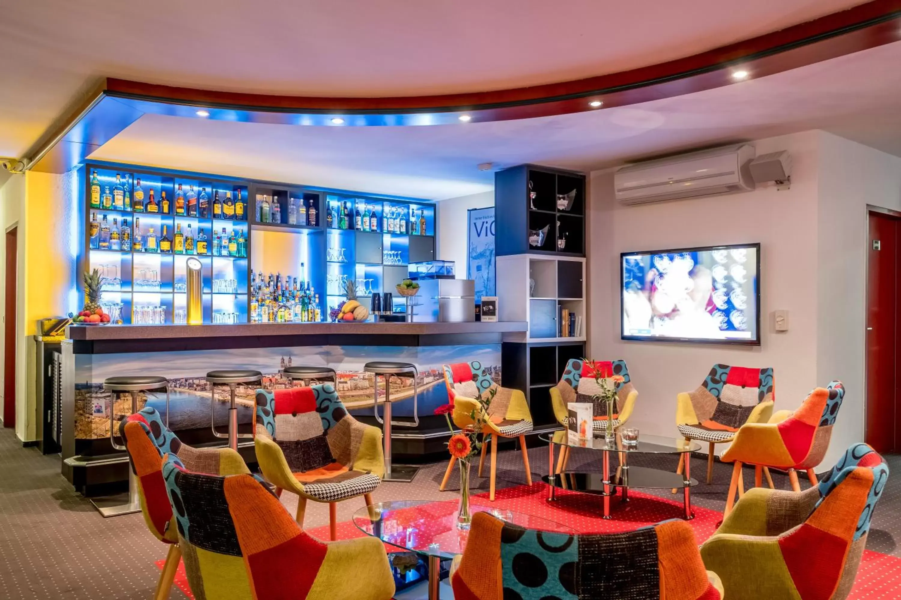 Lounge or bar, Restaurant/Places to Eat in Hotel Stadtfeld