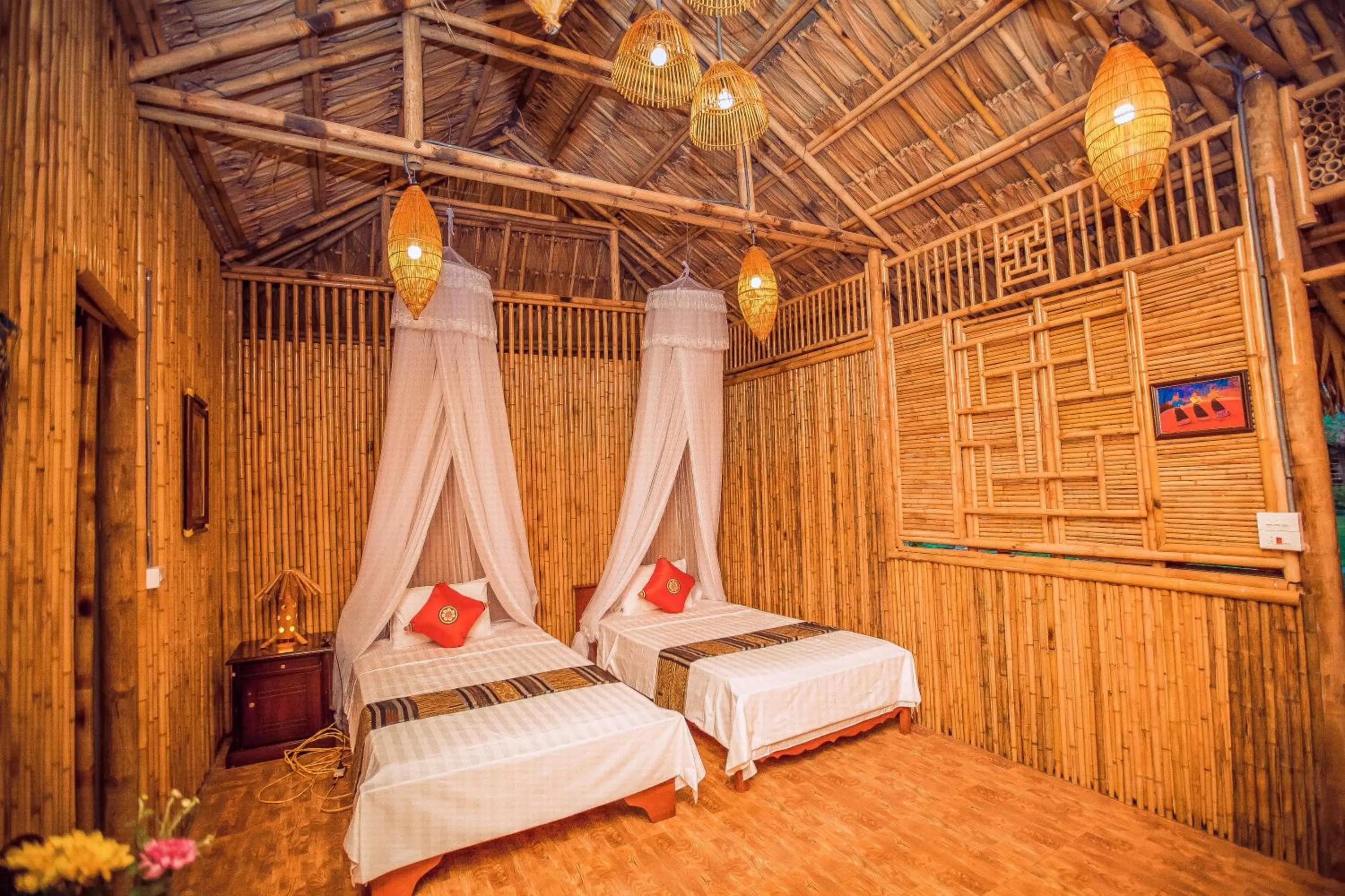 Photo of the whole room, Bed in Tam Coc Rice Fields Resort