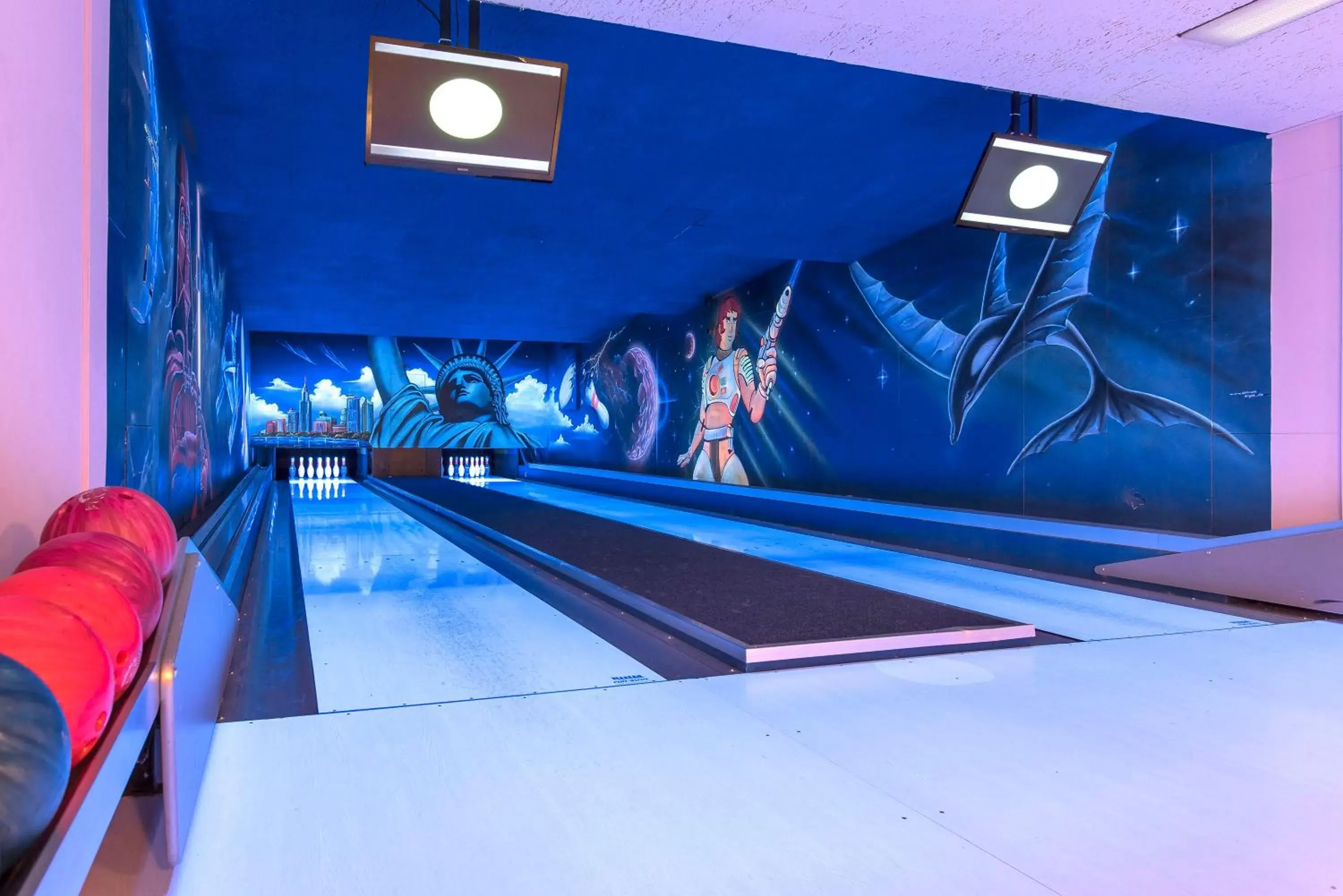 Bowling in Sunstar Hotel Arosa