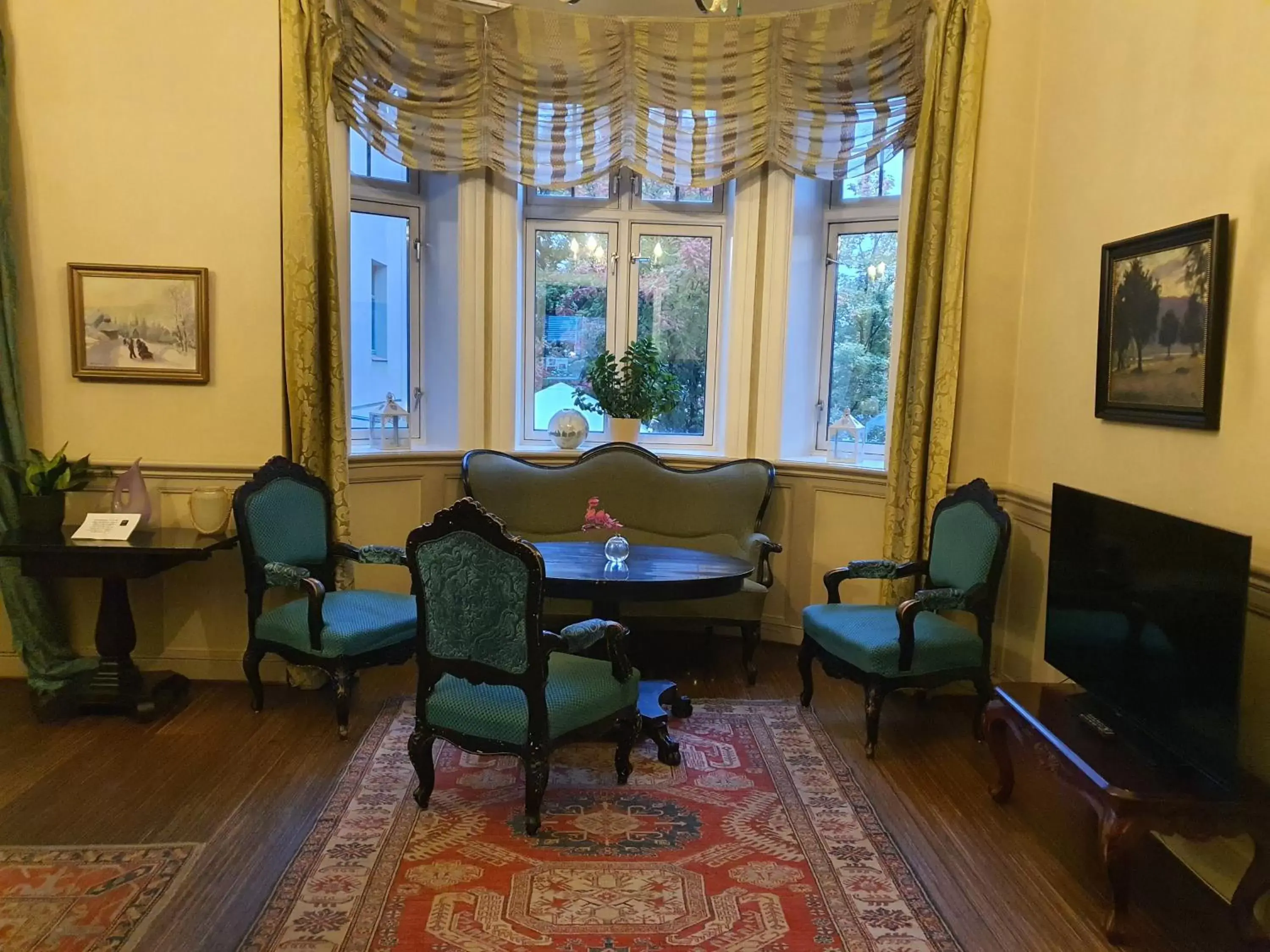 Seating area in First Hotel Breiseth