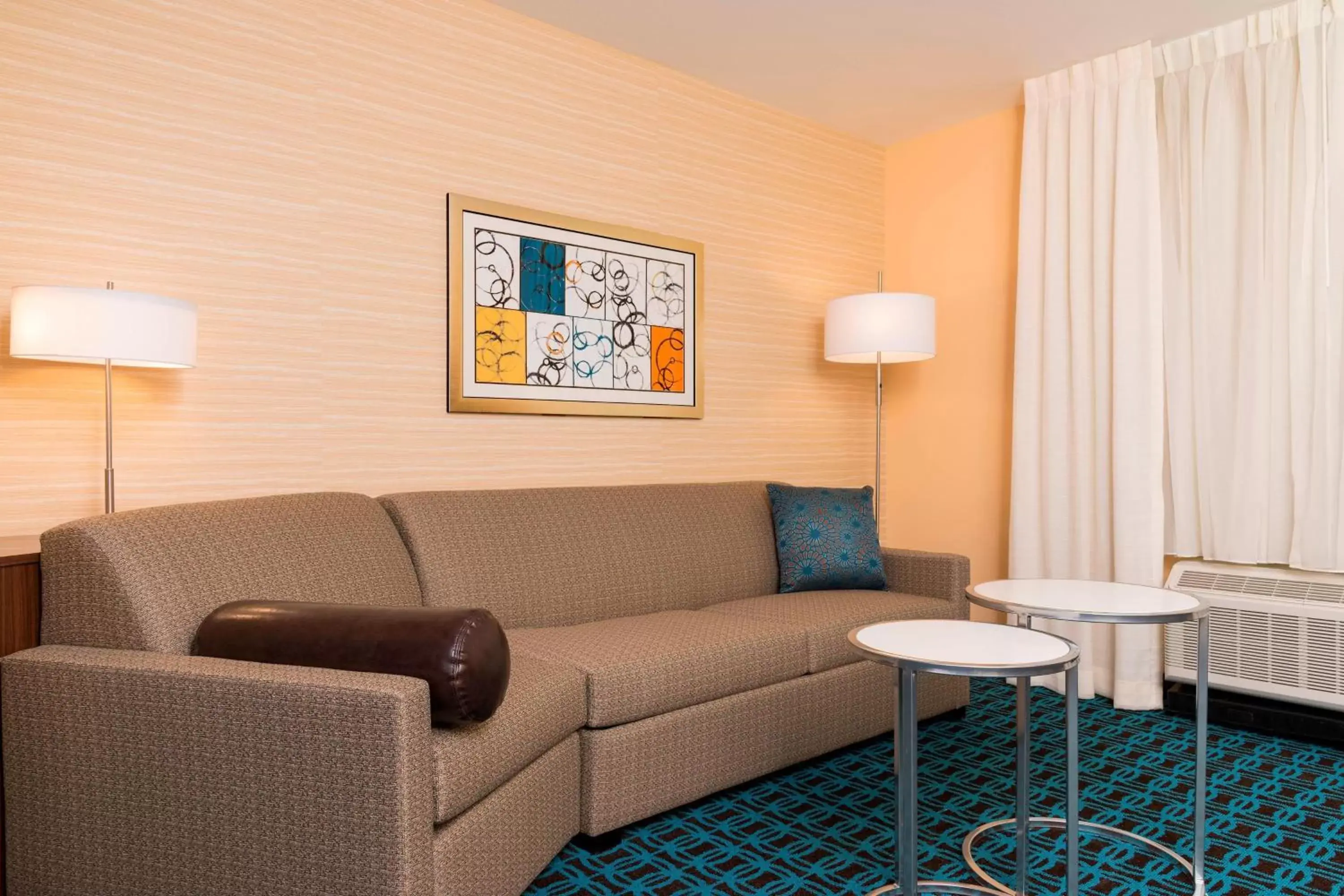 Bedroom, Seating Area in Fairfield Inn & Suites by Marriott Indianapolis Fishers