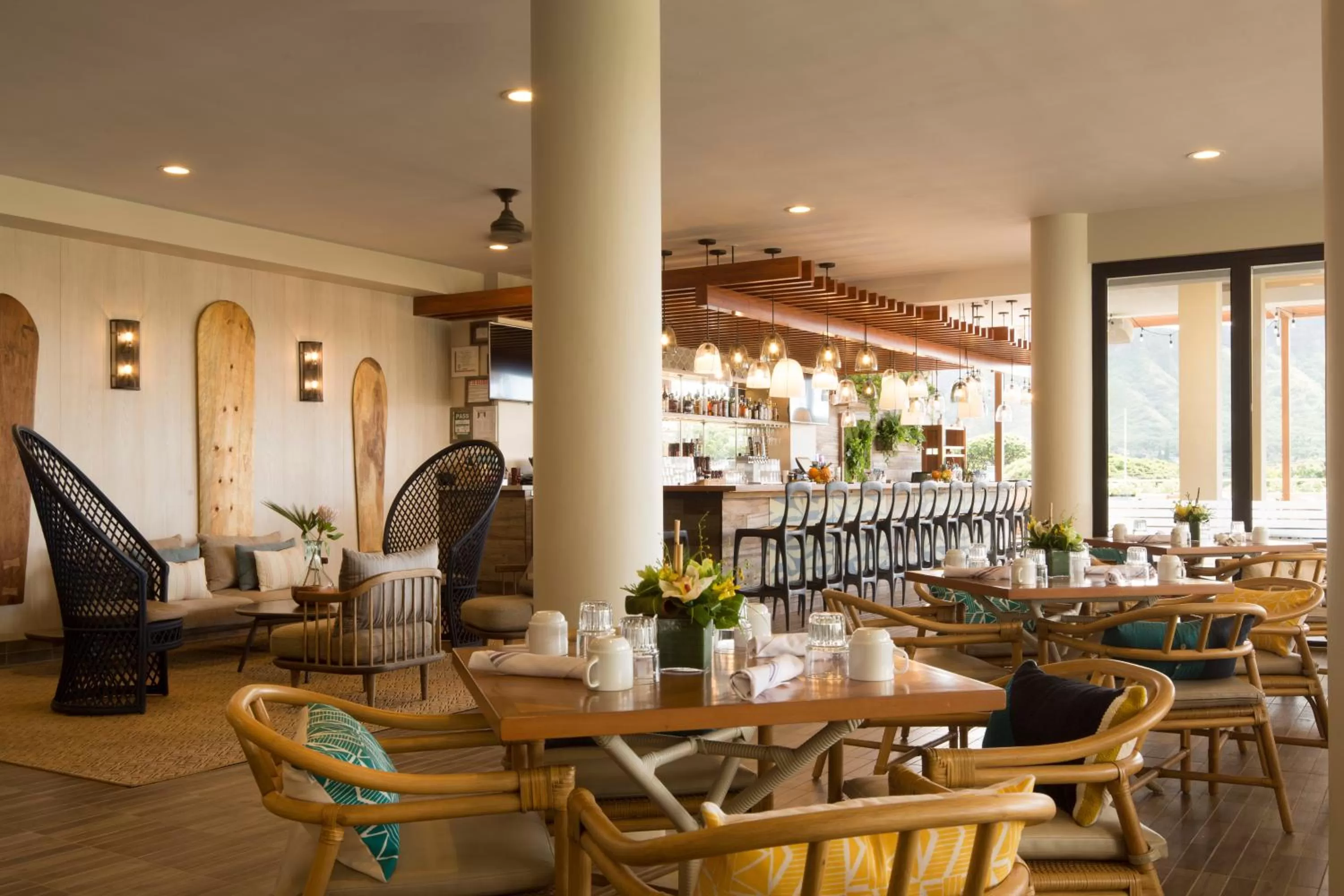 Restaurant/places to eat in Queen Kapiolani Hotel