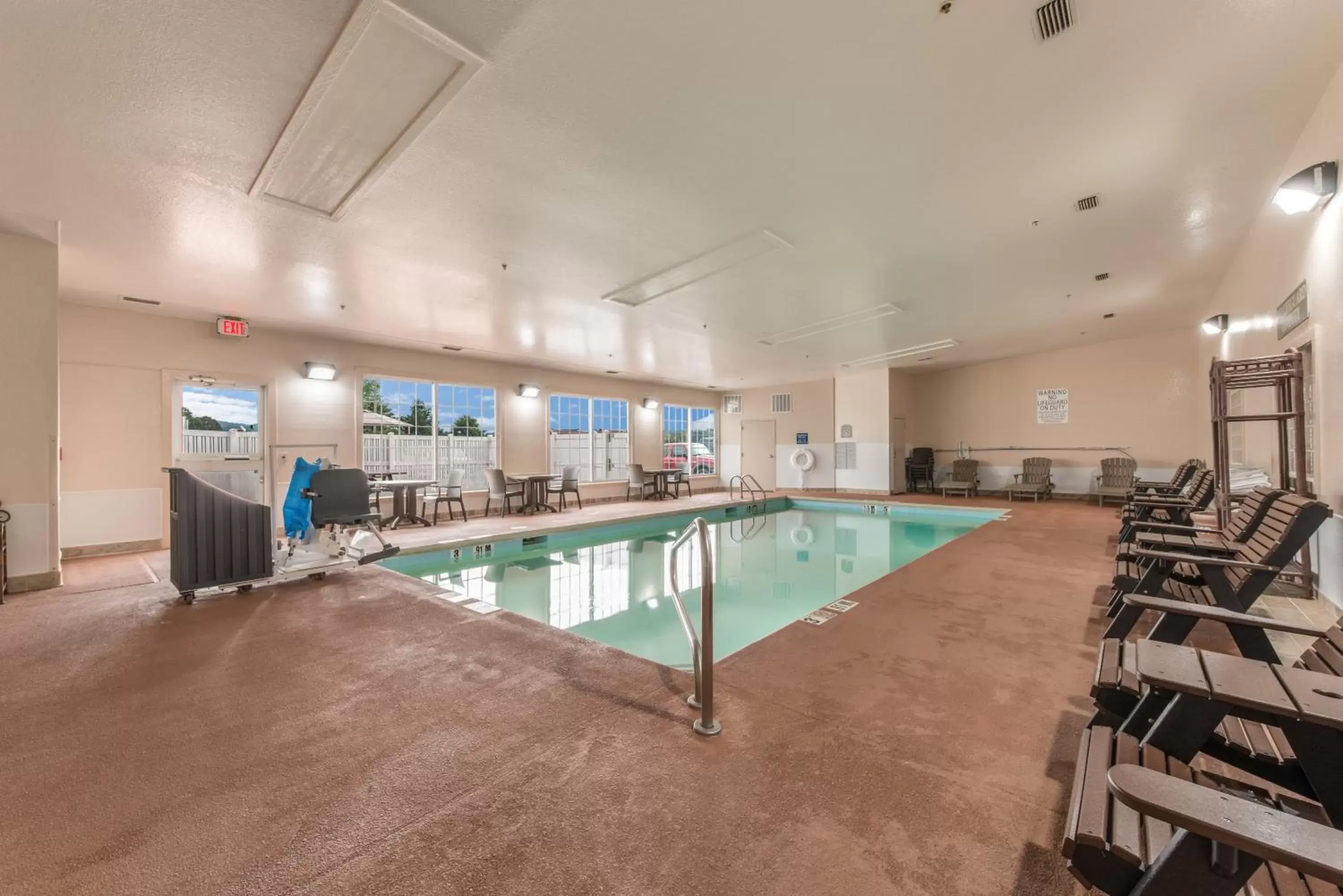 , Swimming Pool in Quality Inn & Suites Hendersonville - Flat Rock