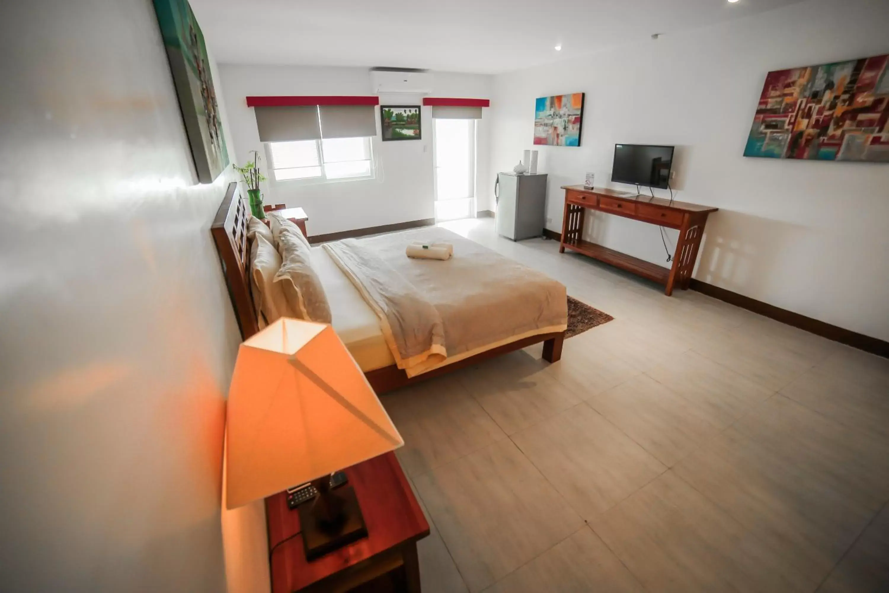 Deluxe King Room in Bataan White Corals Beach Resort Deluxe King Room in Bataan White Corals Beach Resort