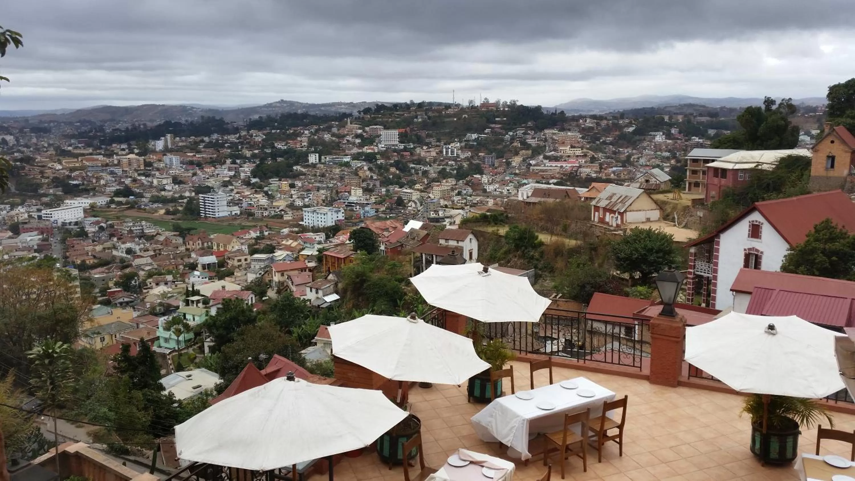 Patio in Relais De La Haute Ville Tana