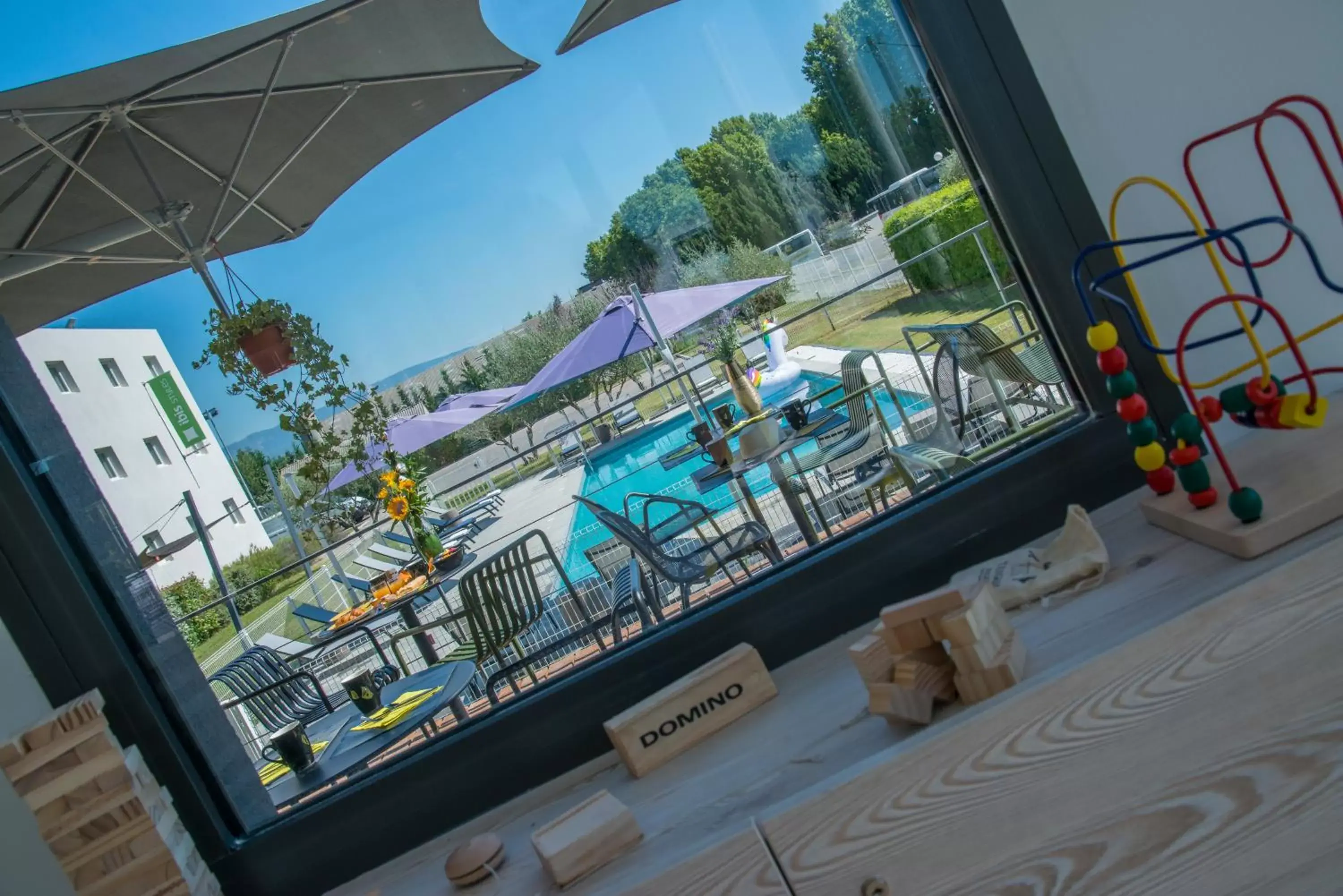 Patio, Pool View in ibis Styles Pertuis Portes du Luberon