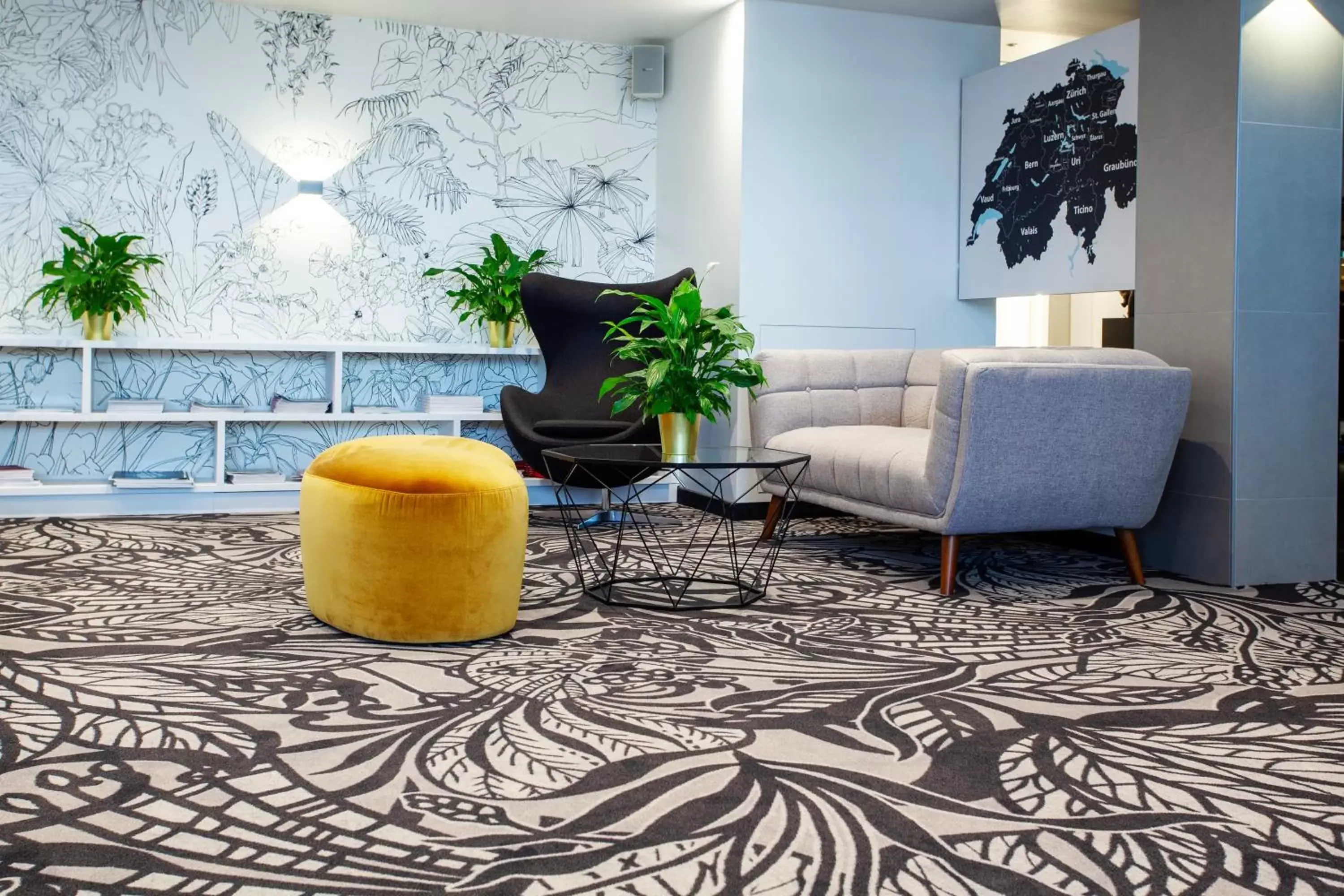 Facade/entrance in Mercure Biel Facade/entrance in Mercure Biel