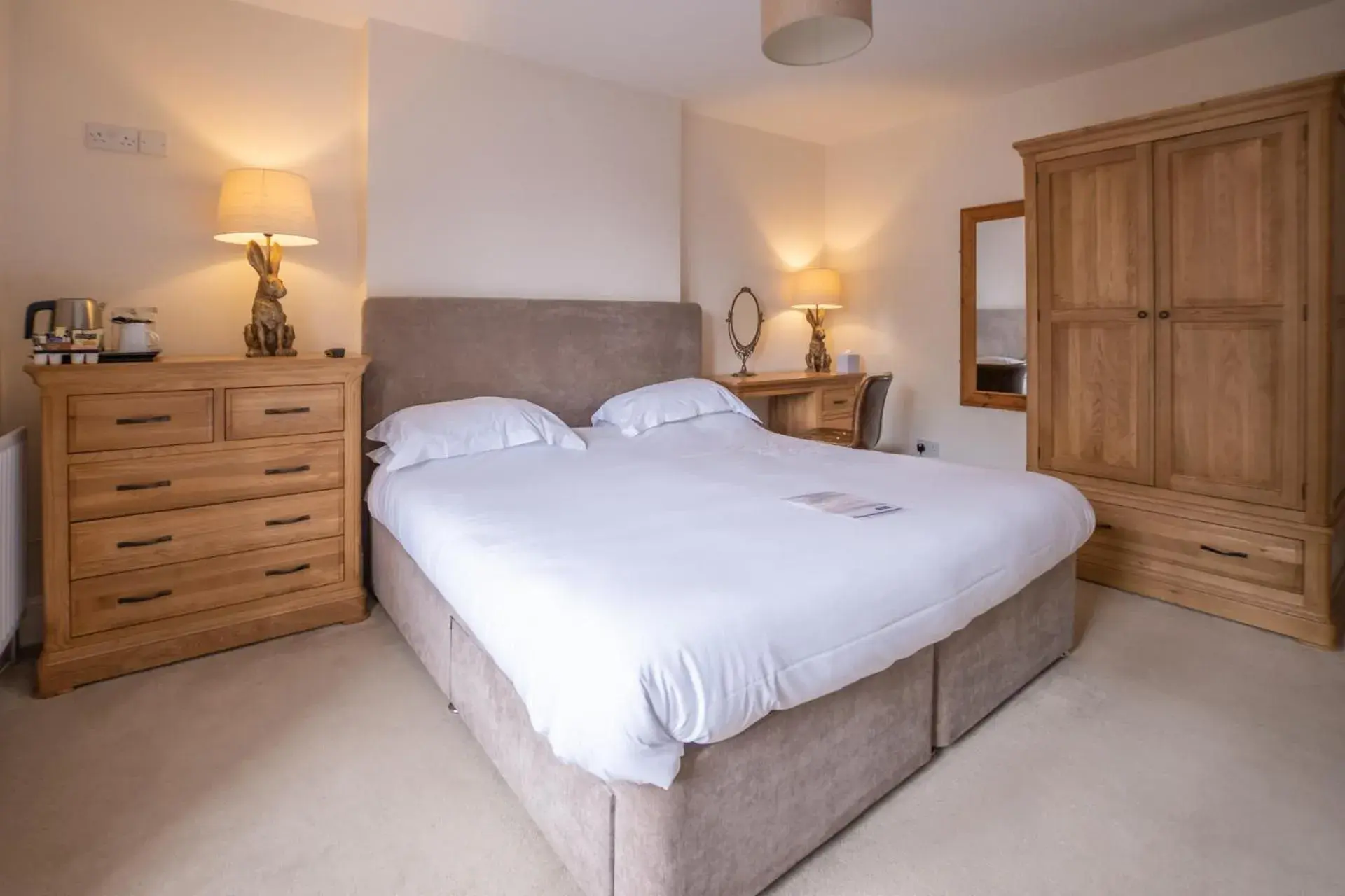 Superior King Room in Rose and Crown Bath