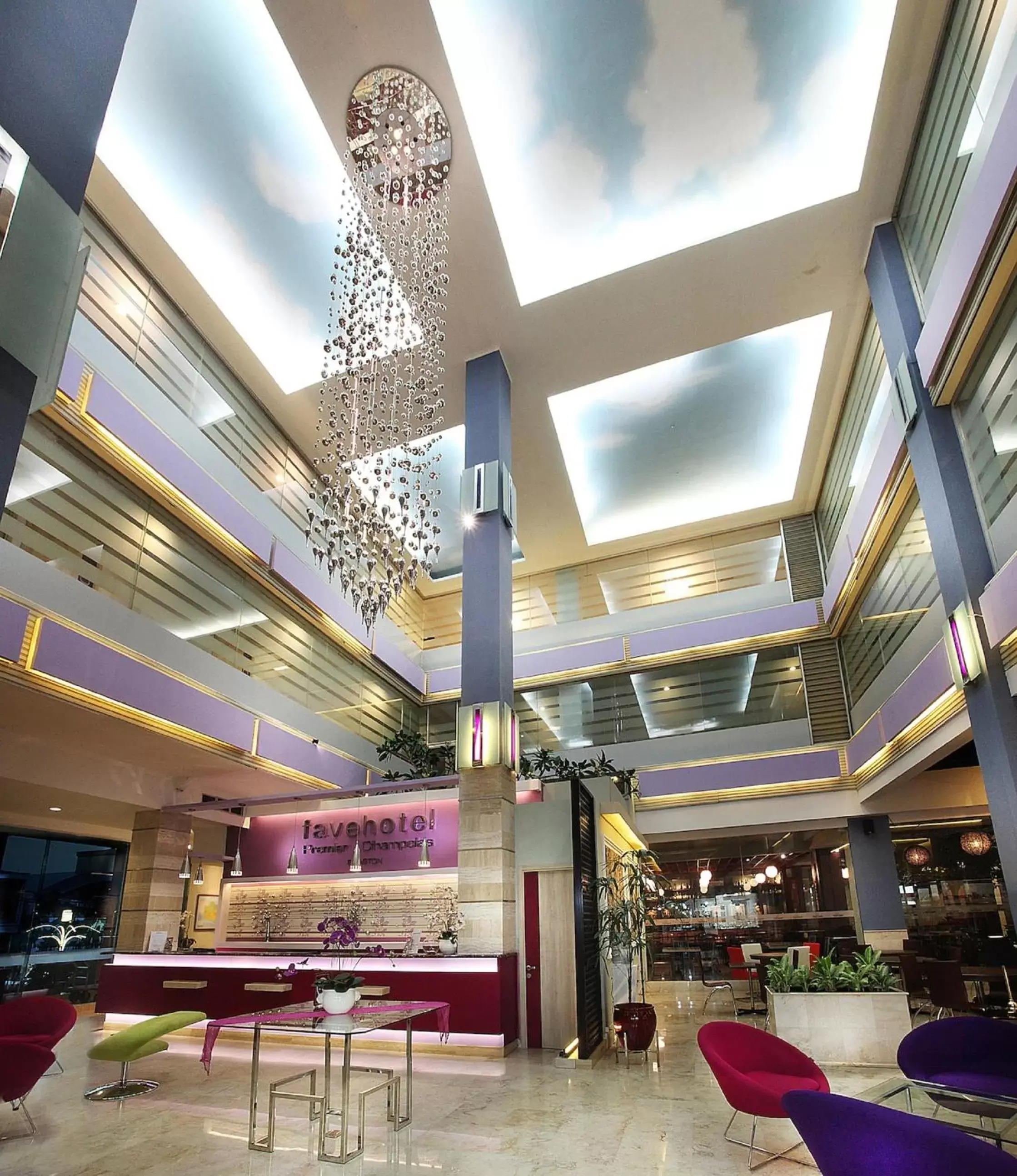 Lobby or reception in favehotel Premier Cihampelas