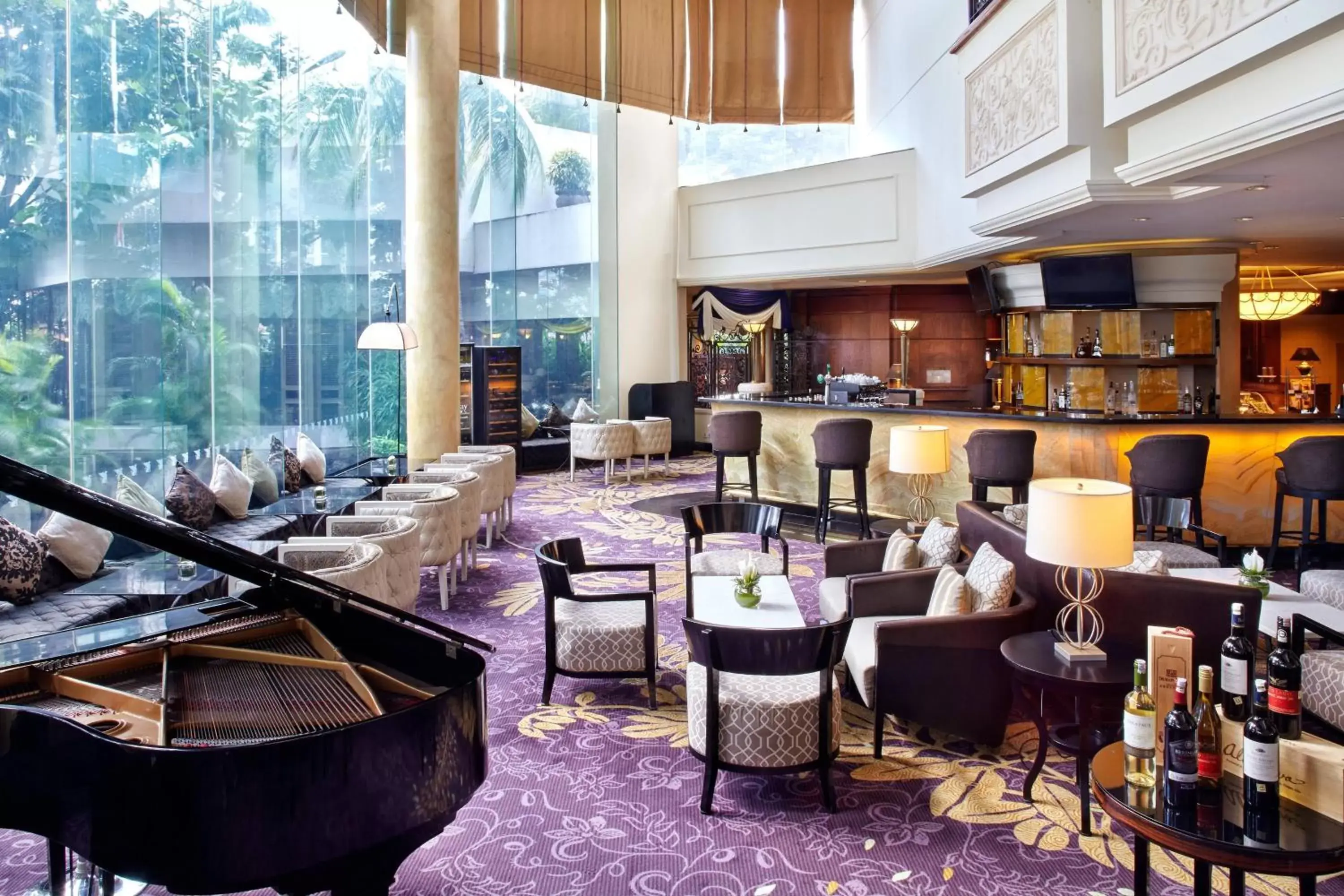 Lobby or reception, Lounge/Bar in JW Marriott Hotel Surabaya