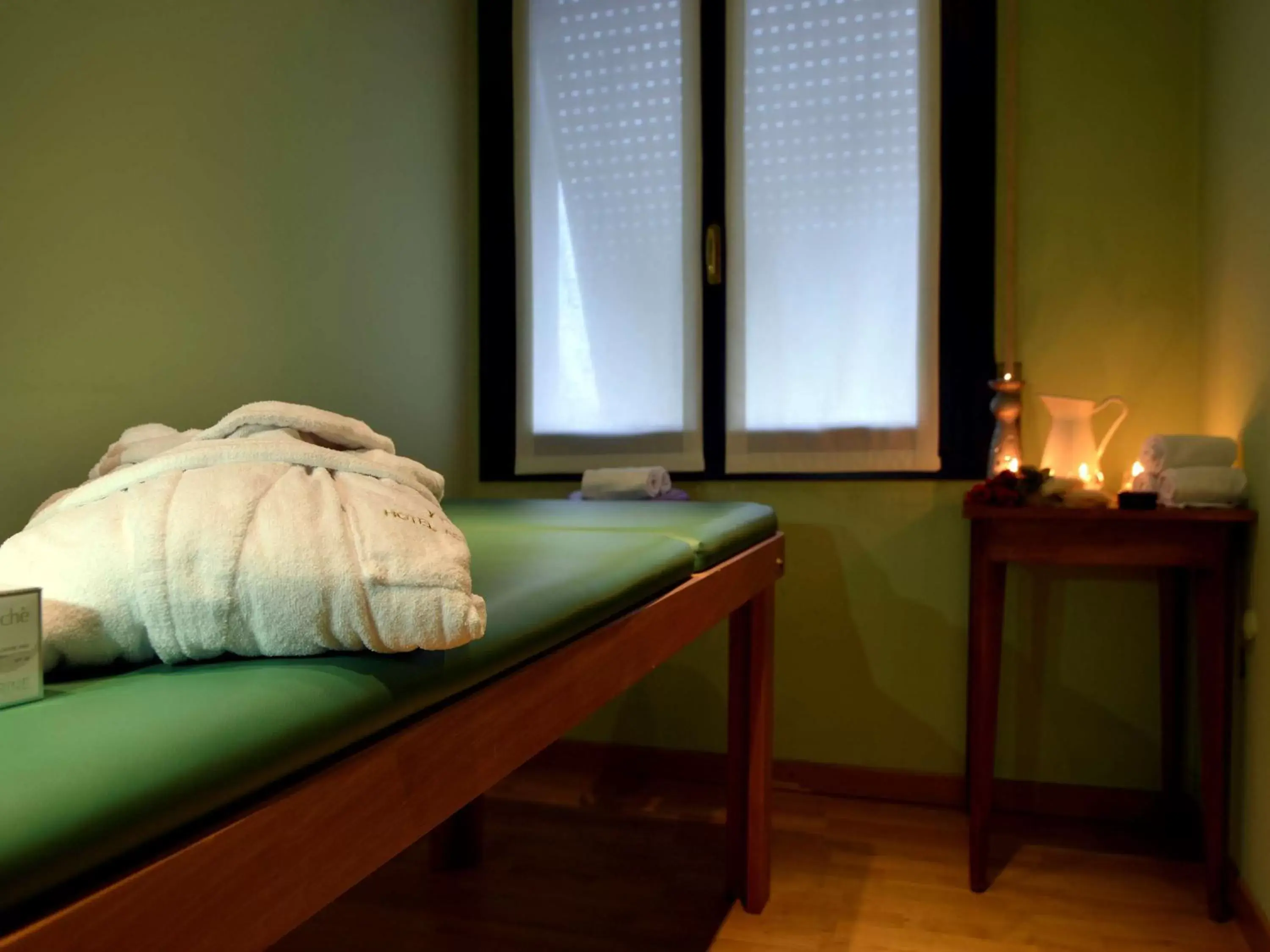 Massage, Bed in Mercure Reggio Emilia Centro Astoria