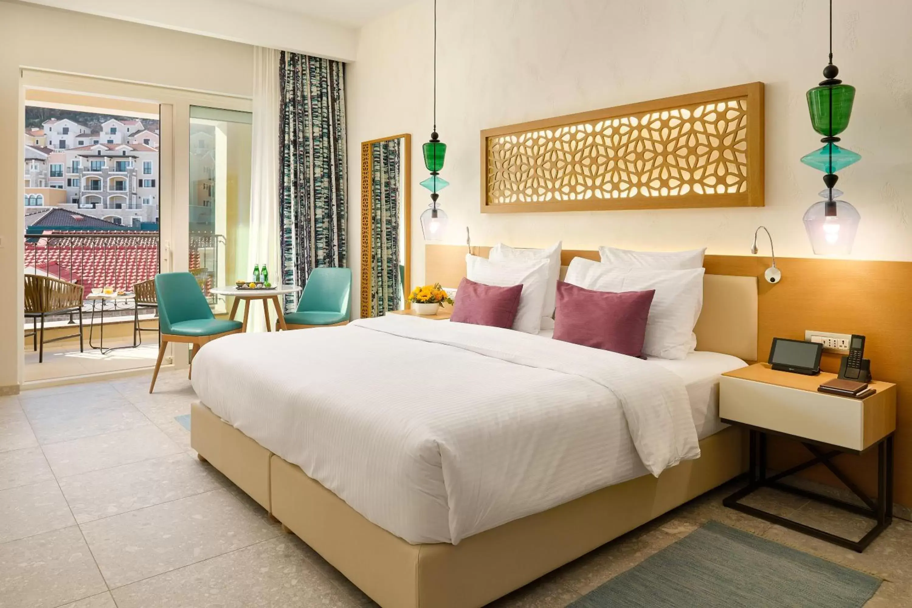 Photo of the whole room, Bed in The Chedi Luštica Bay
