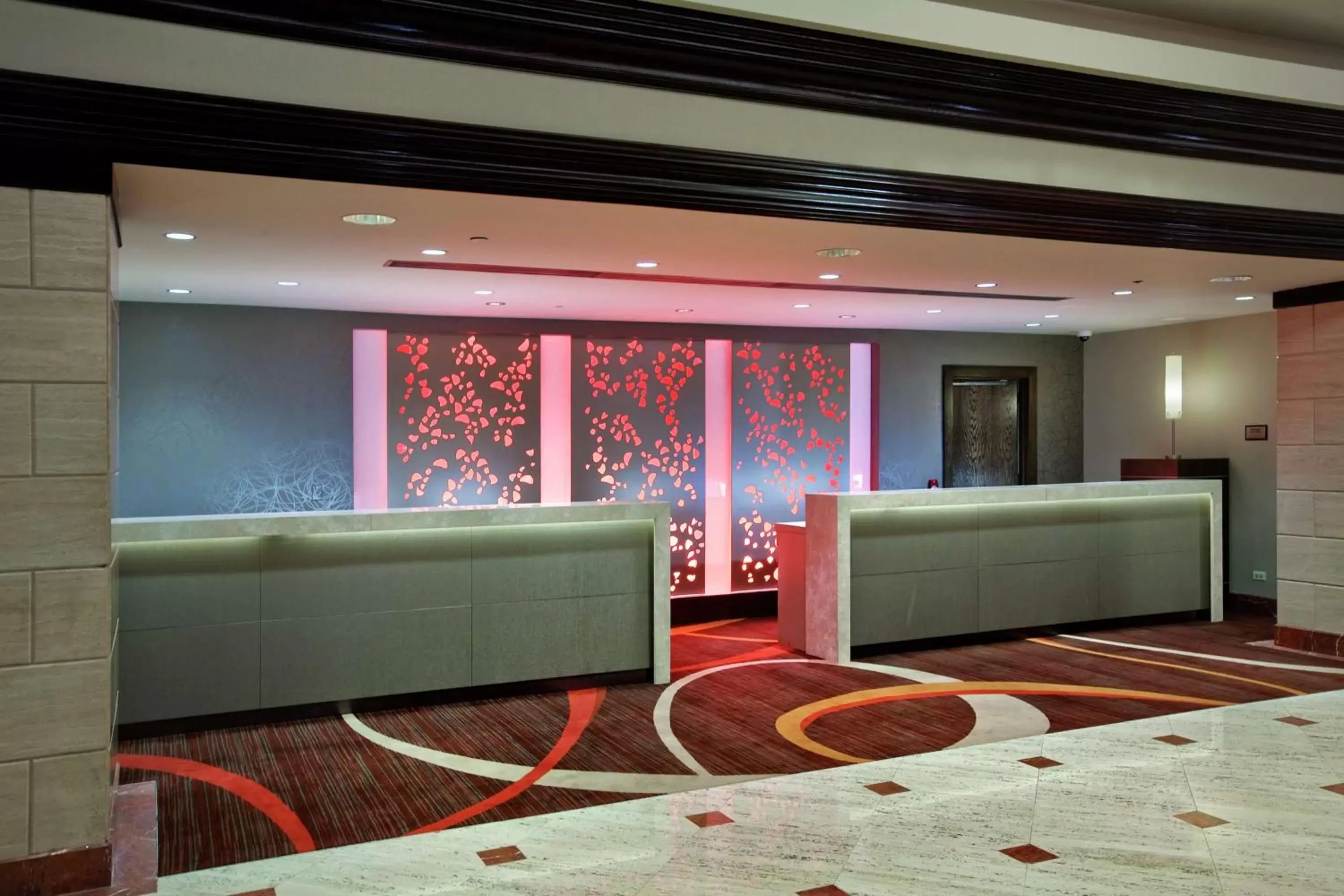 Lobby or reception in Hilton Rosemont Chicago O'Hare