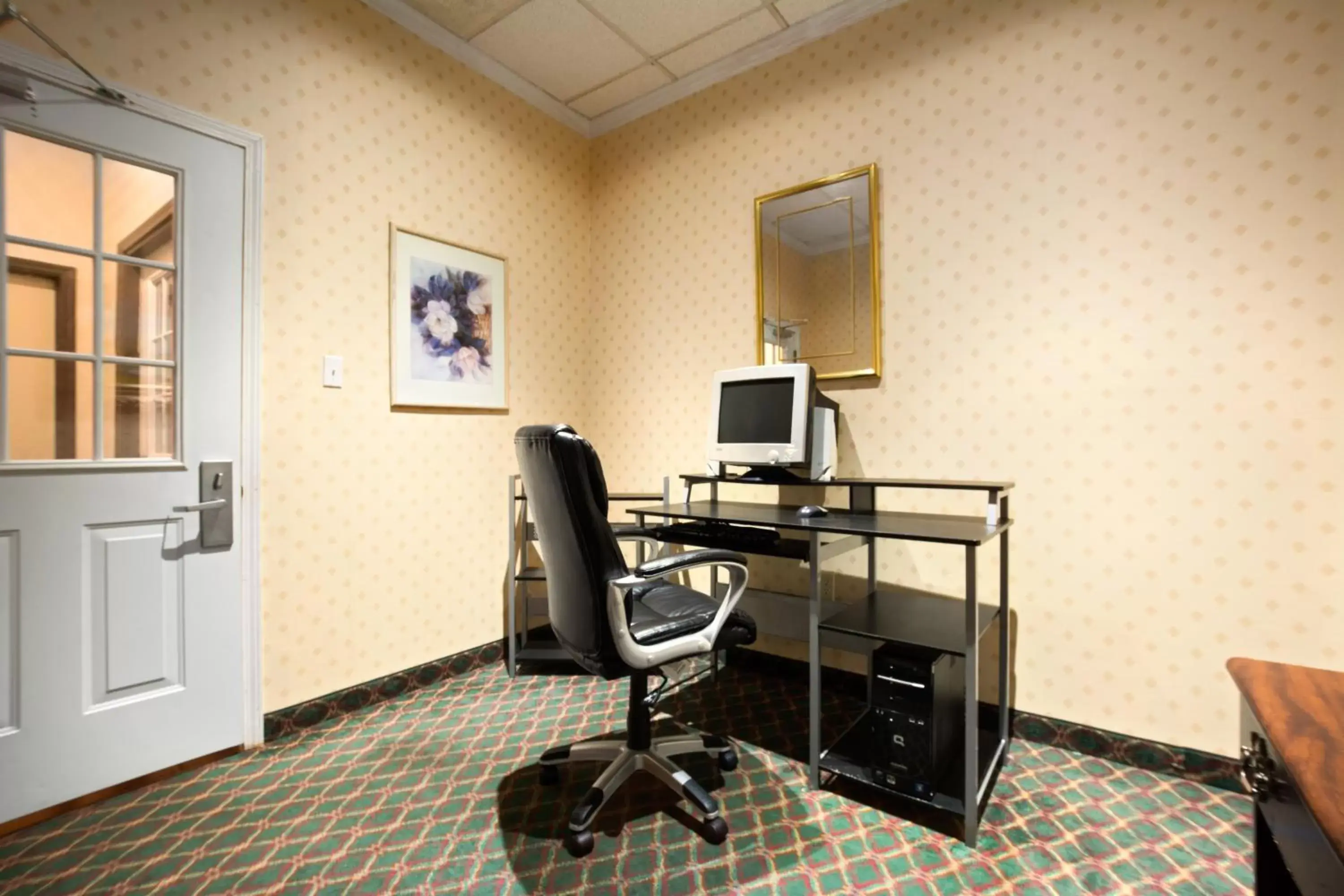 Business facilities in Days Inn by Wyndham Rome Downtown