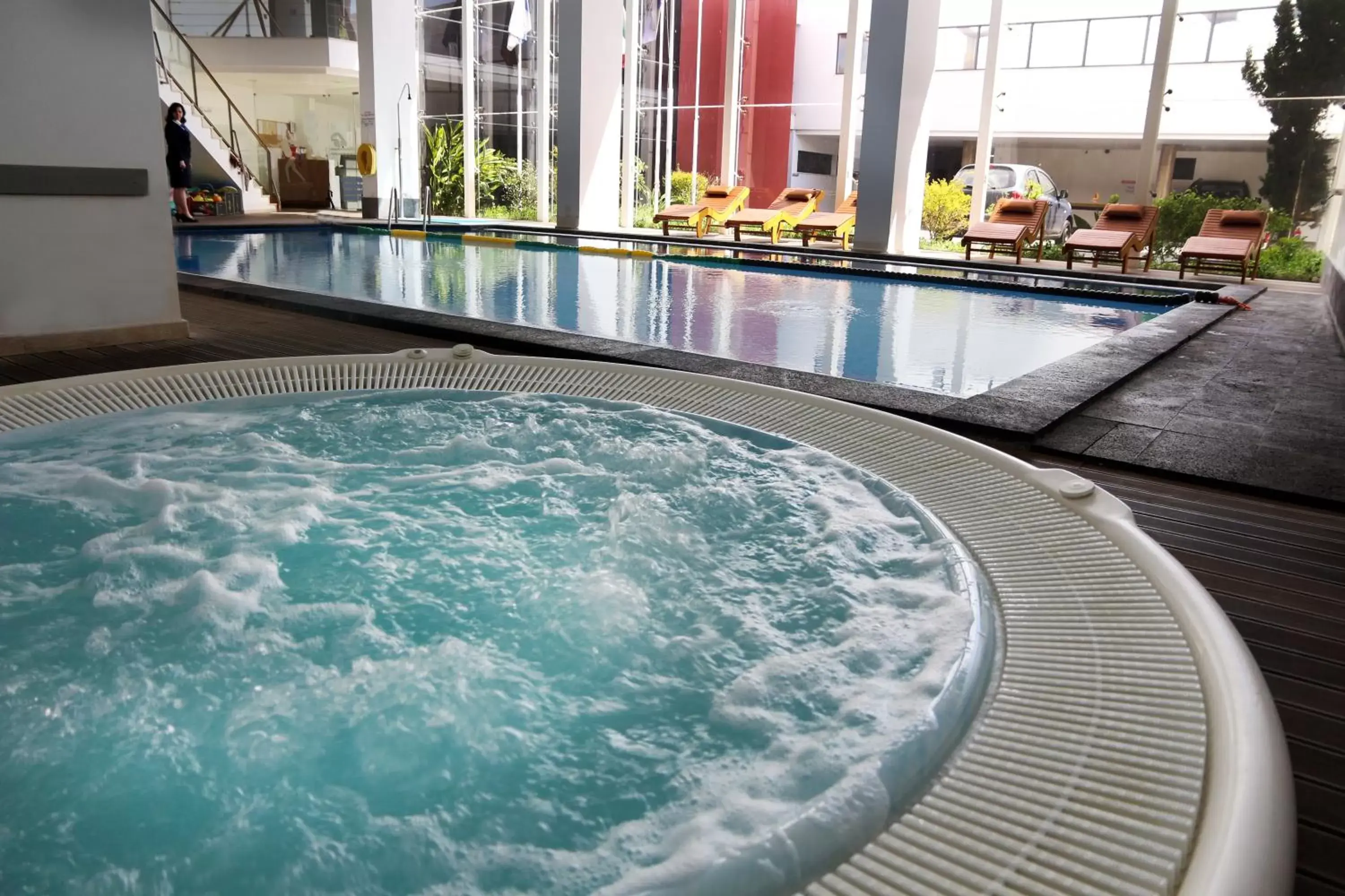 Hot Tub, Swimming Pool in Antillia Hotel