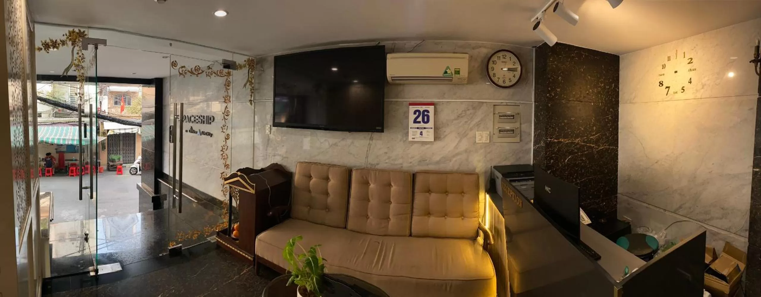 TV and multimedia, Seating Area in 345AB Sai Gon Hotel