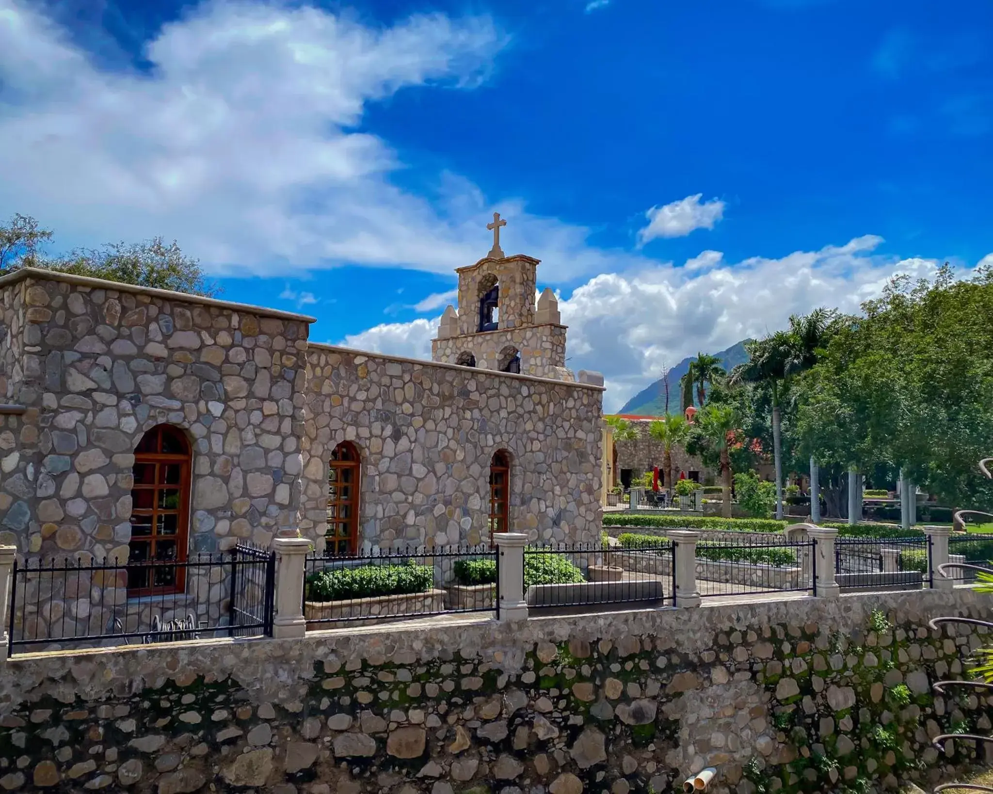 Nearby landmark, Property Building in Hacienda de los Santos