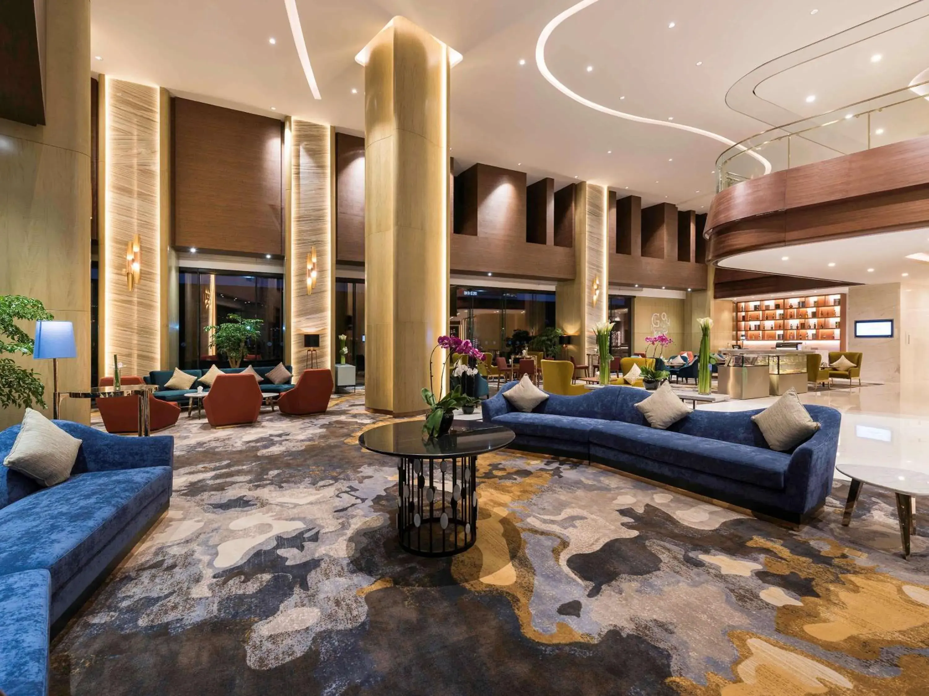 Lounge or bar, Lobby/Reception in Novotel Shanghai Hongqiao