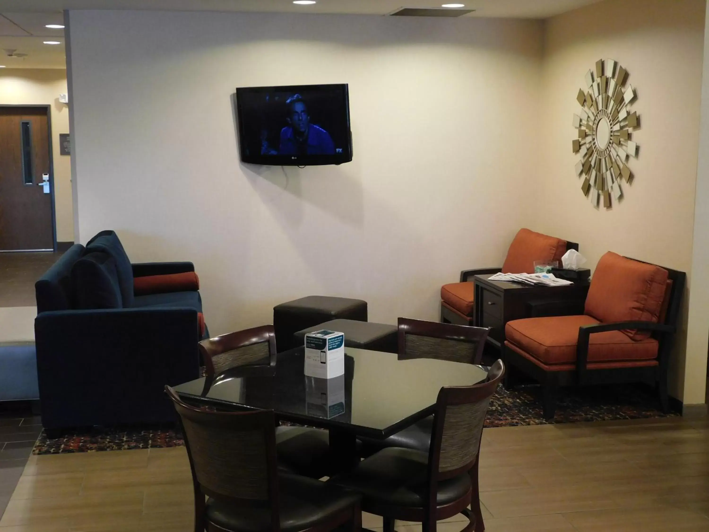 Communal lounge/ TV room, Seating Area in Comfort Inn Saint Clairsville