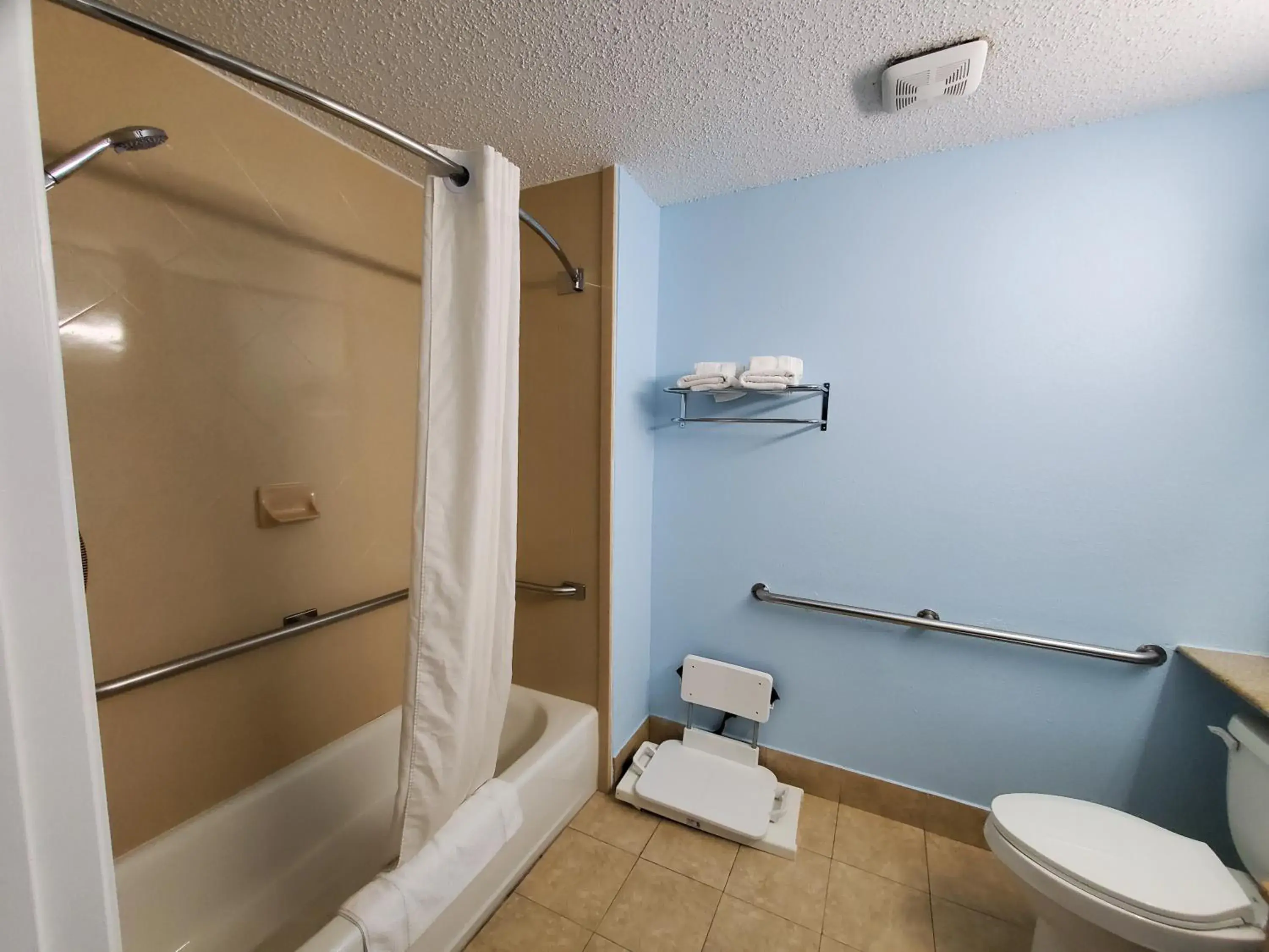 Bathroom in Coastal Inn & Suites