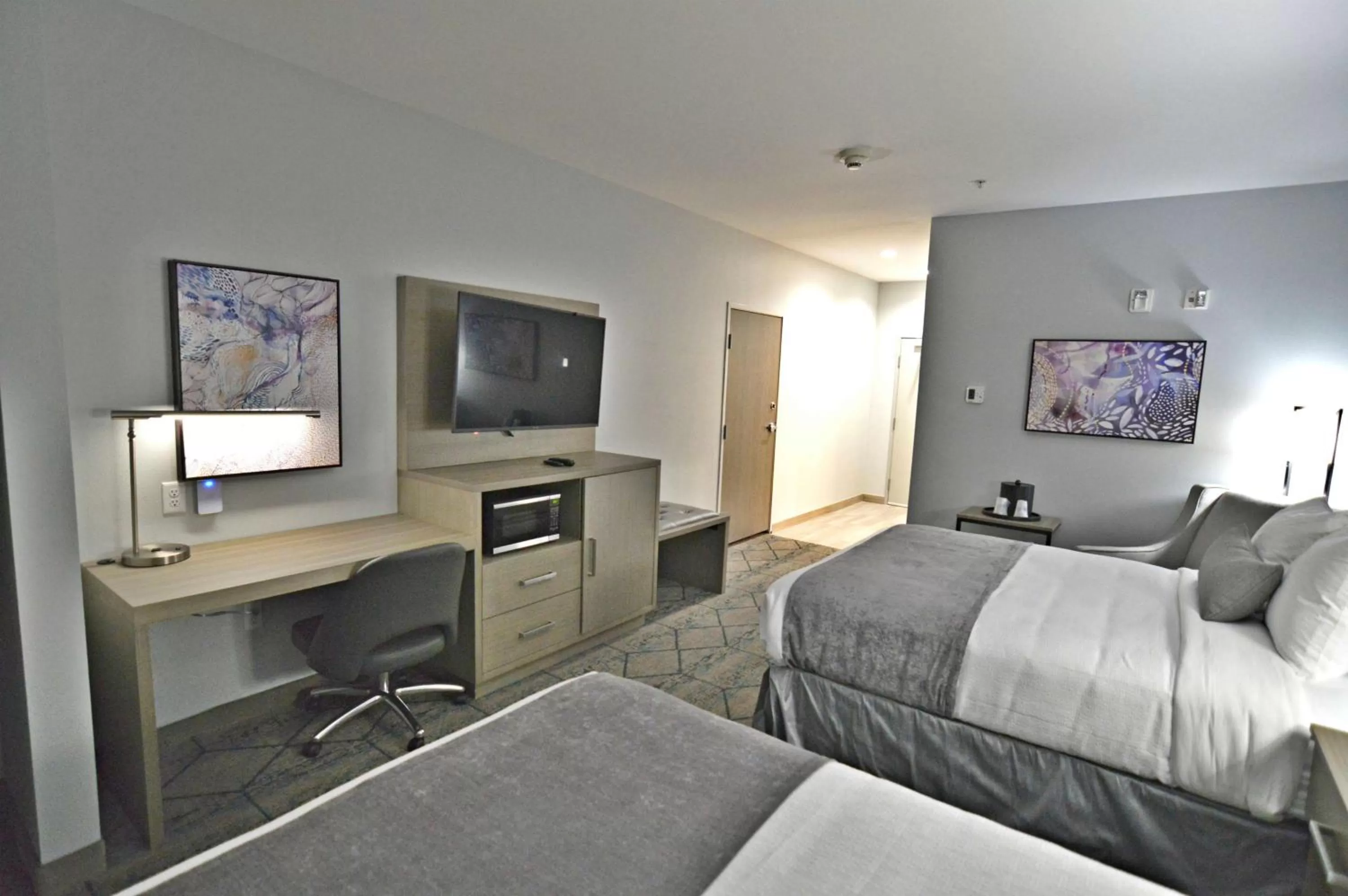 Photo of the whole room, Bed in Best Western Plus Executive Residency Oklahoma City I-35