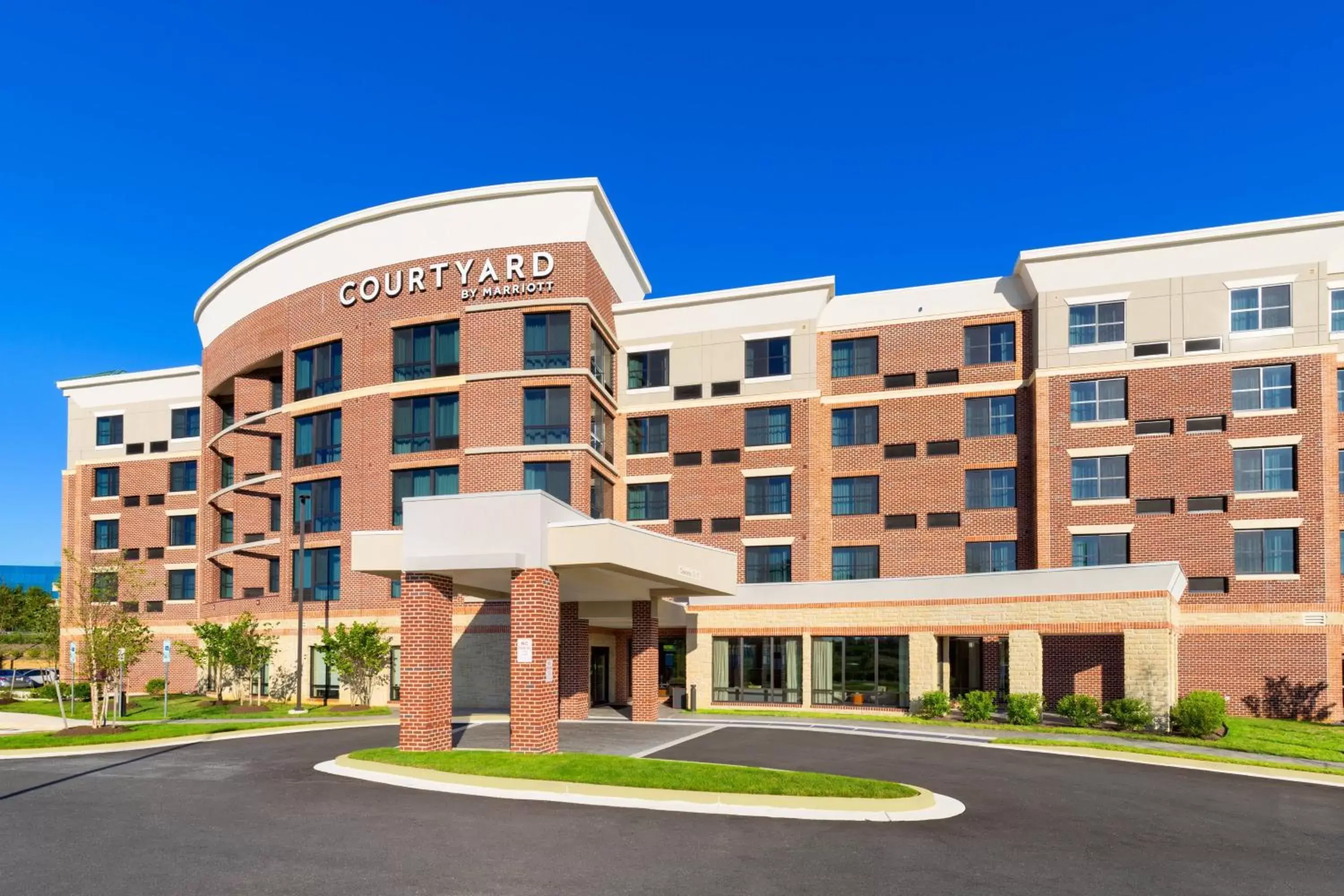 Property Building in Courtyard by Marriott Bowie