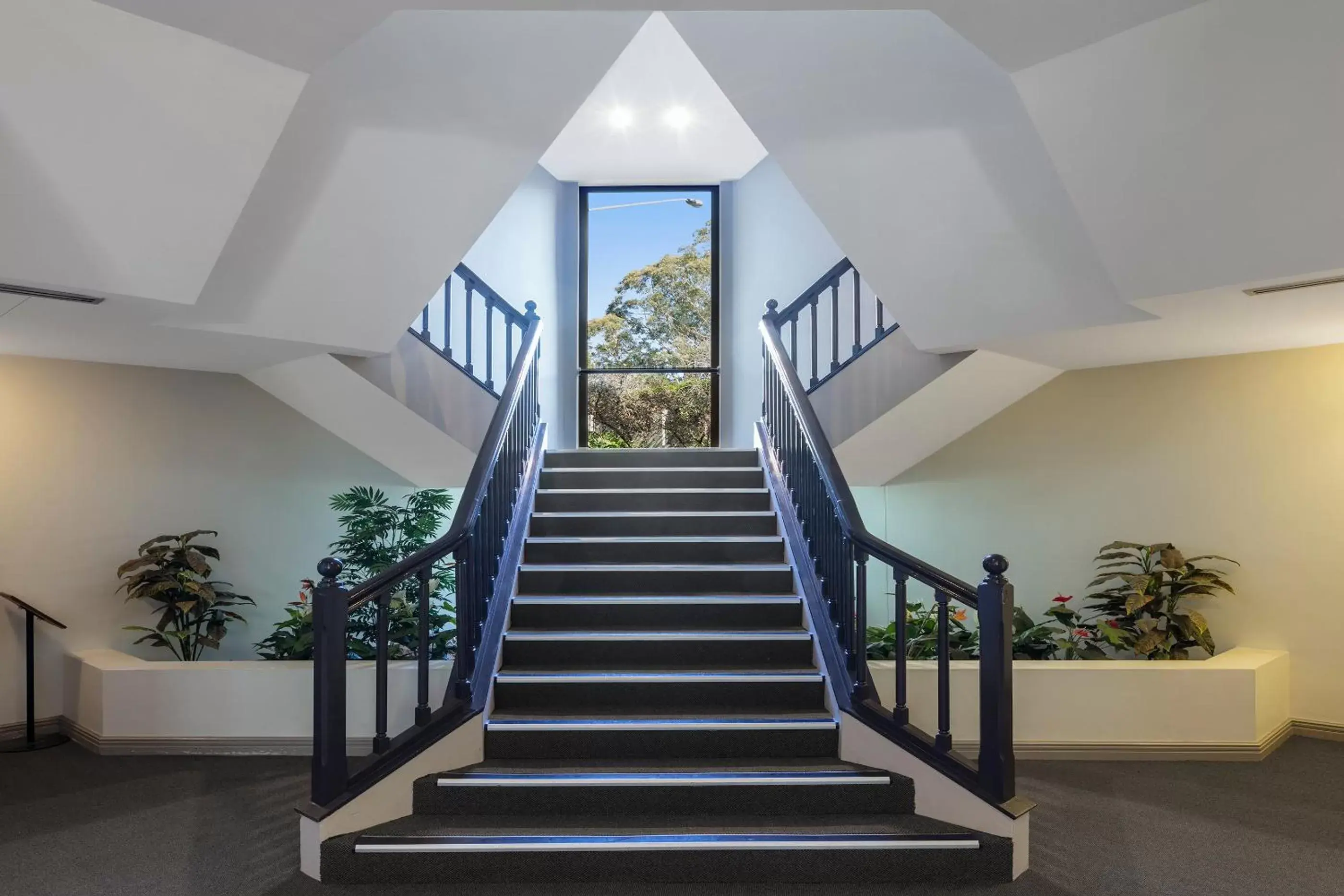 Lobby or reception in Nesuto Pennant Hills
