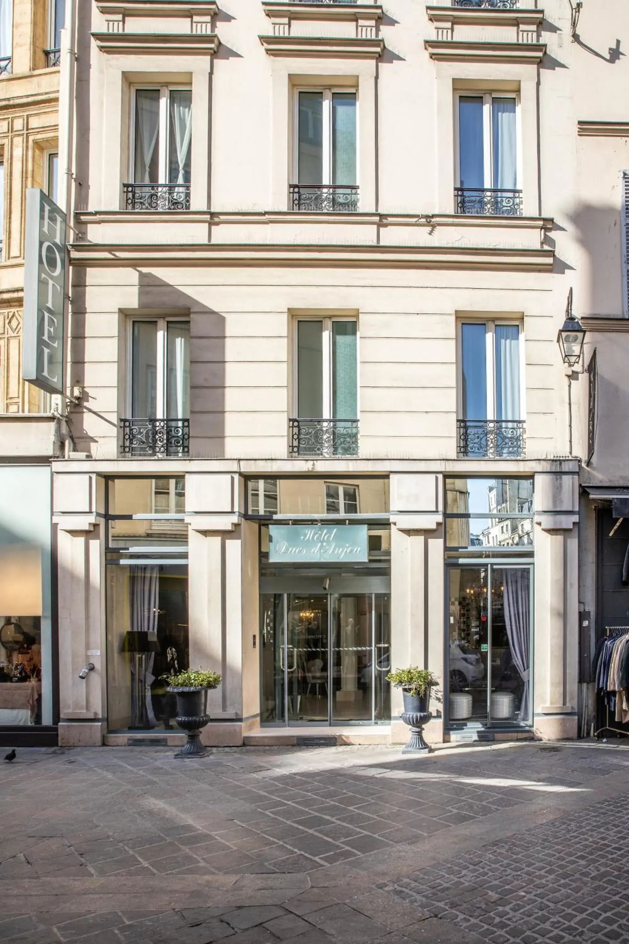 Facade/entrance, Property Building in Hôtel des Ducs D'Anjou