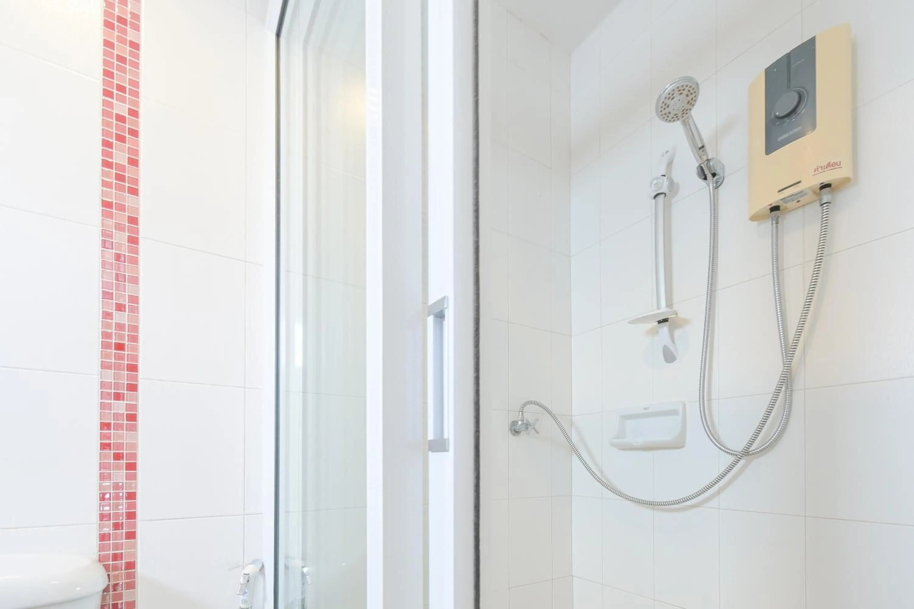 Shower in Sino Maison