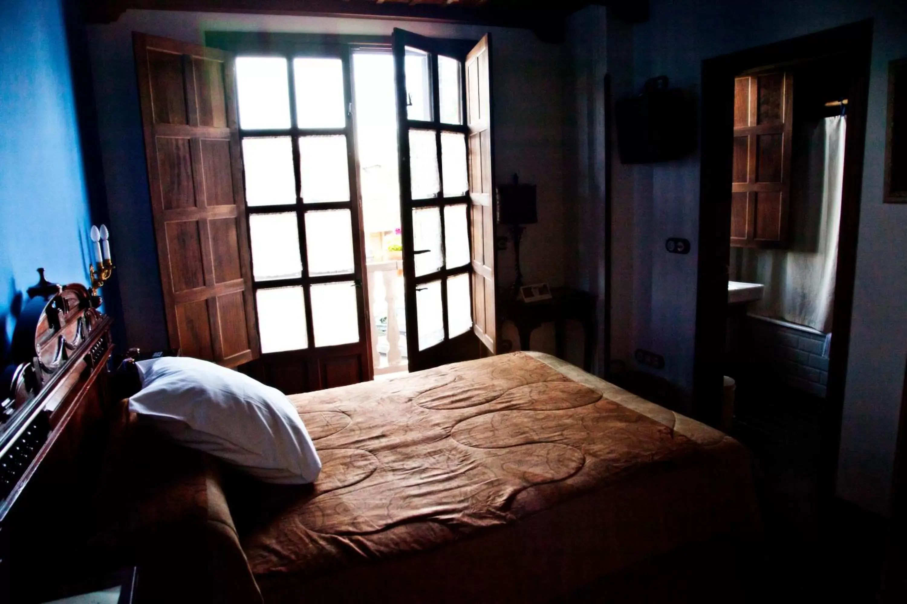 Bed in La Moncloa de San Lazaro