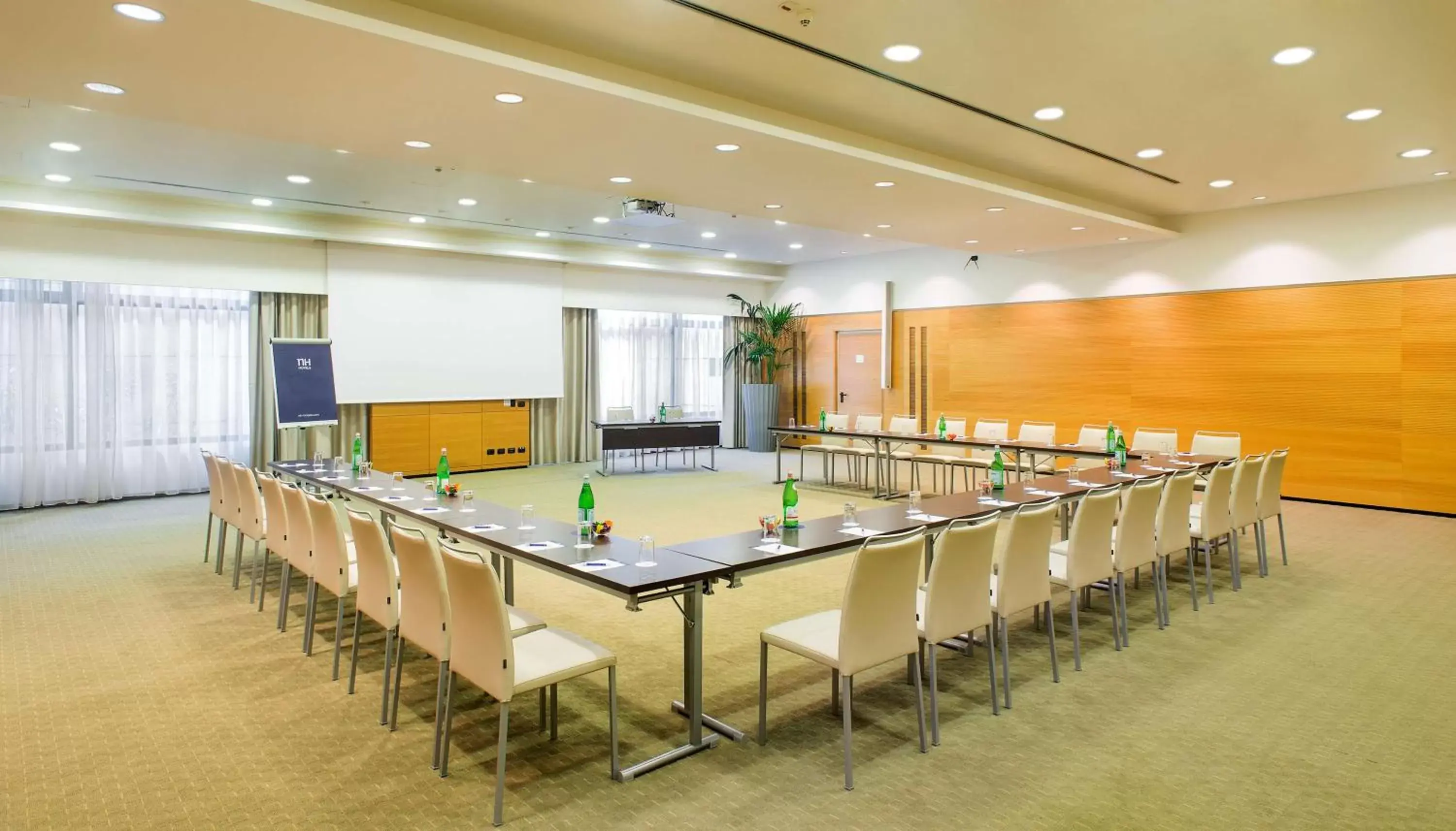 Meeting/conference room in NH Milano 2