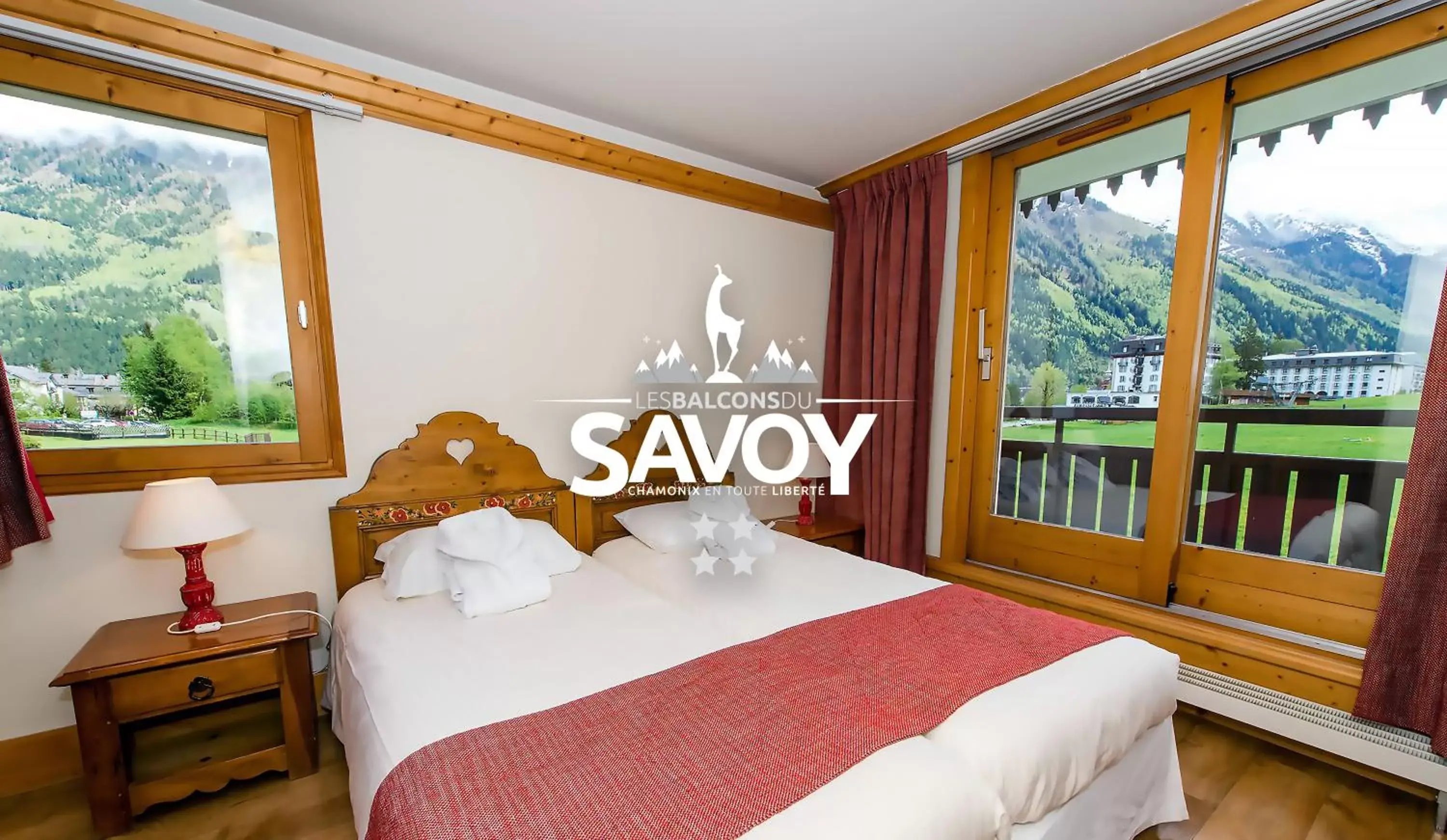 One-Bedroom Suite in Les Balcons du Savoy