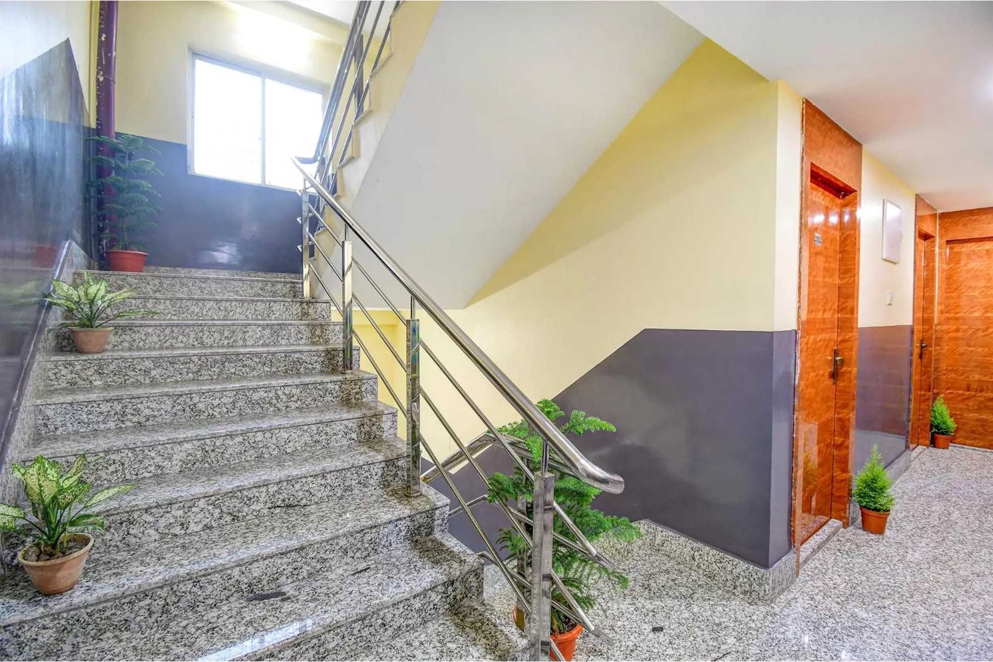 Lobby or reception in FabHotel Aqua Tulip - Nr Milan Mela