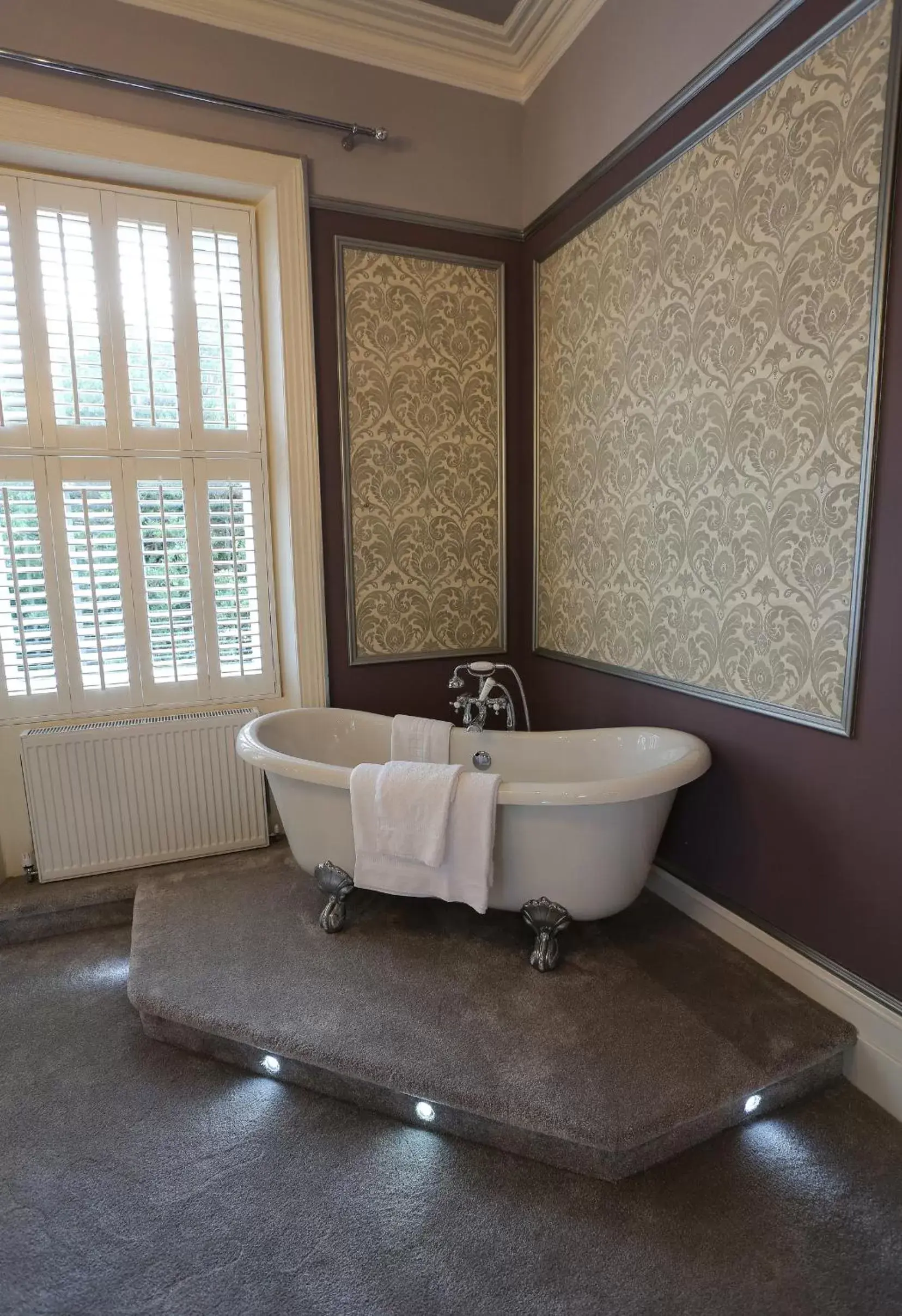 Bedroom, Bathroom in Derby Manor