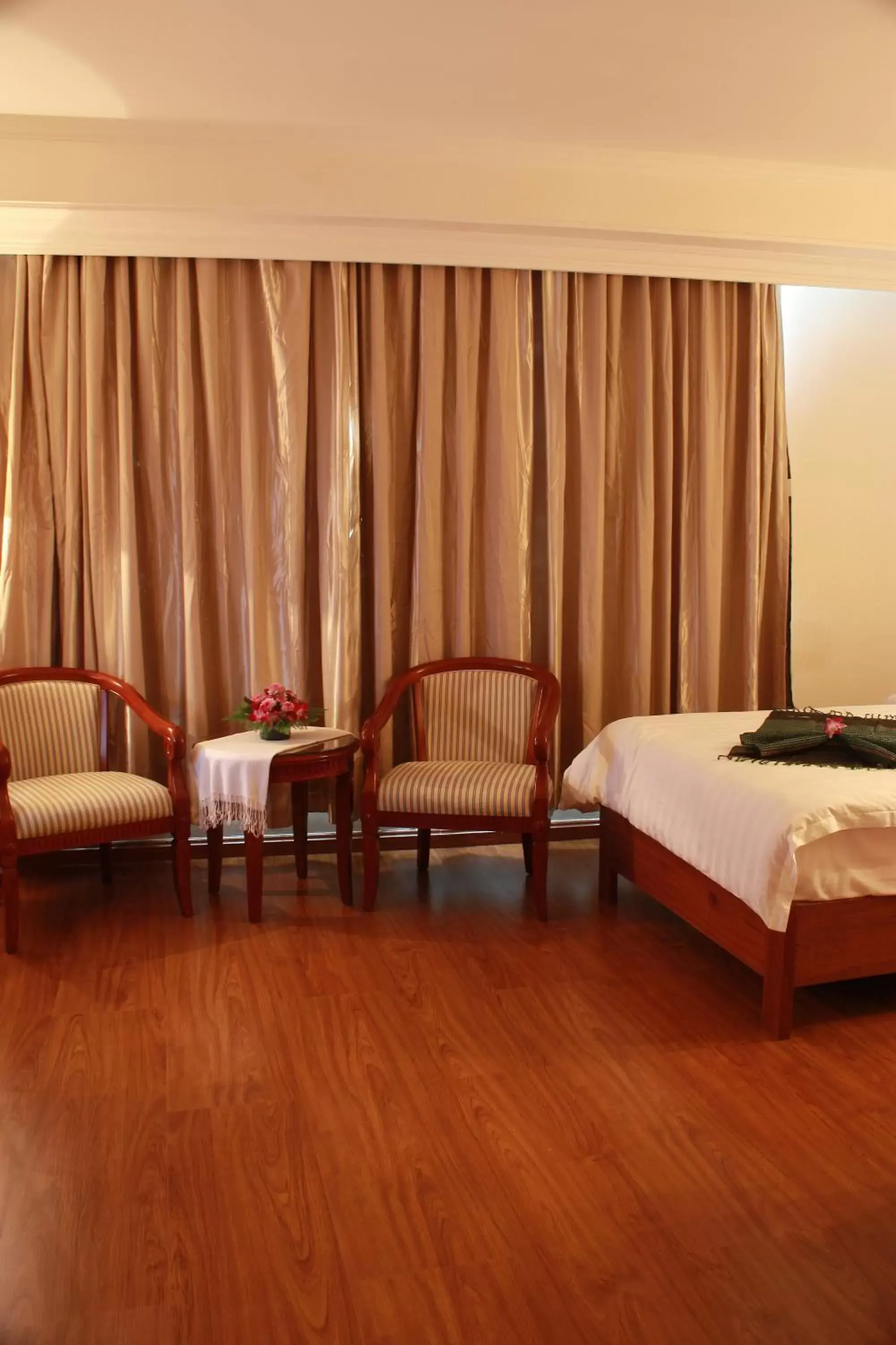 Bed in Lux Riverside Hotel & Apartment