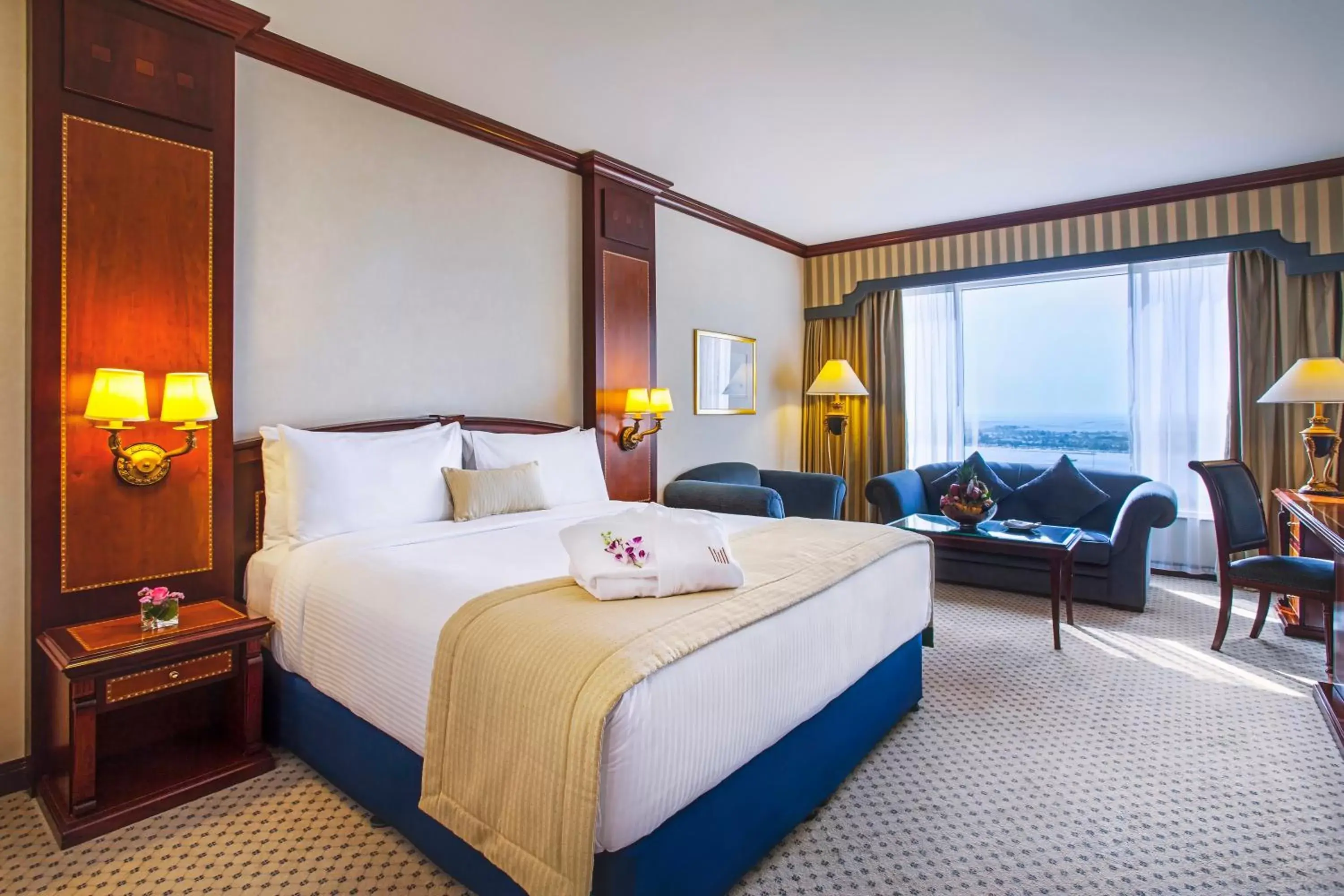 Bedroom, Bed in Corniche Hotel Abu Dhabi
