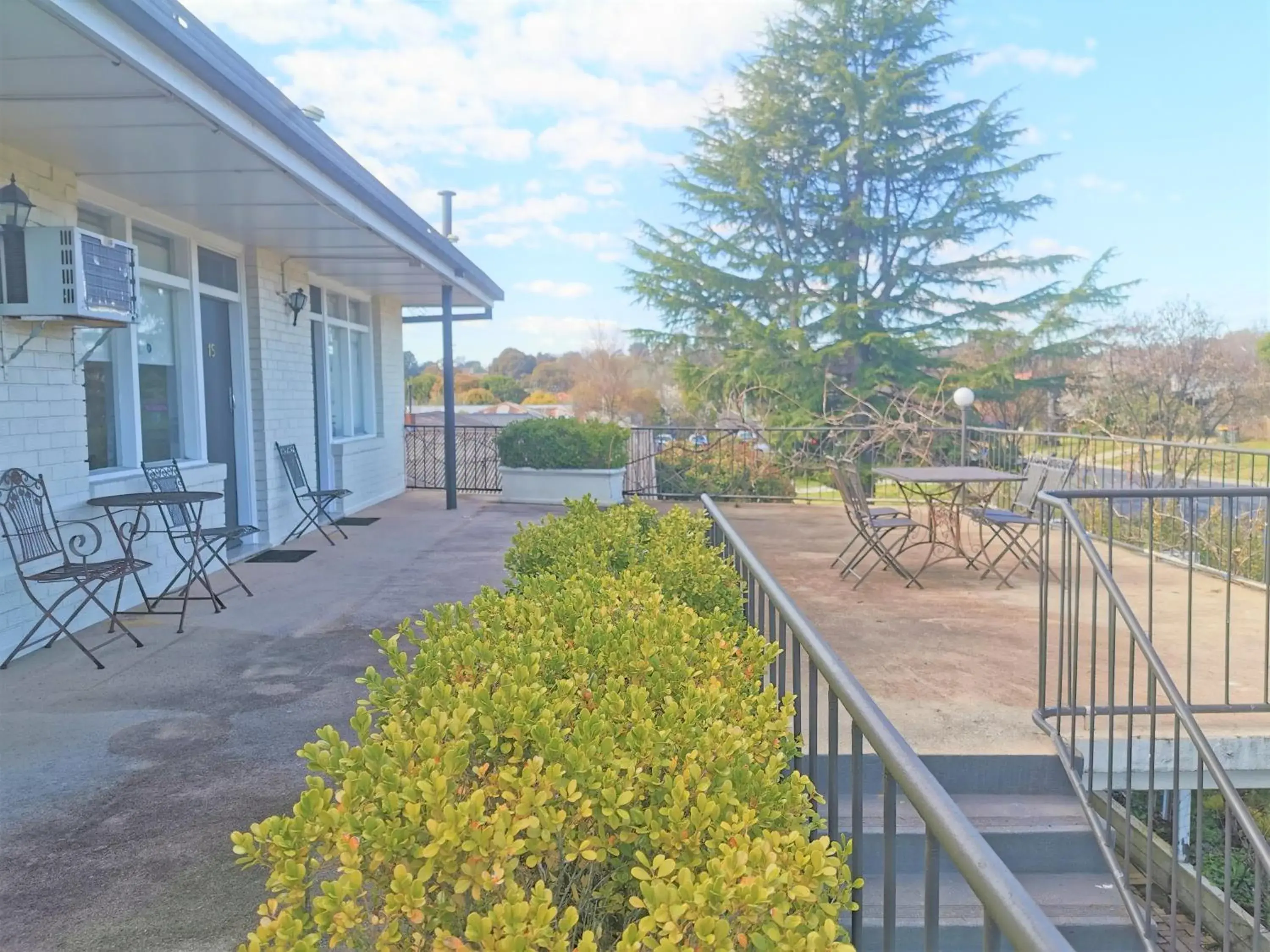 Property building in Bathurst Explorers Motel