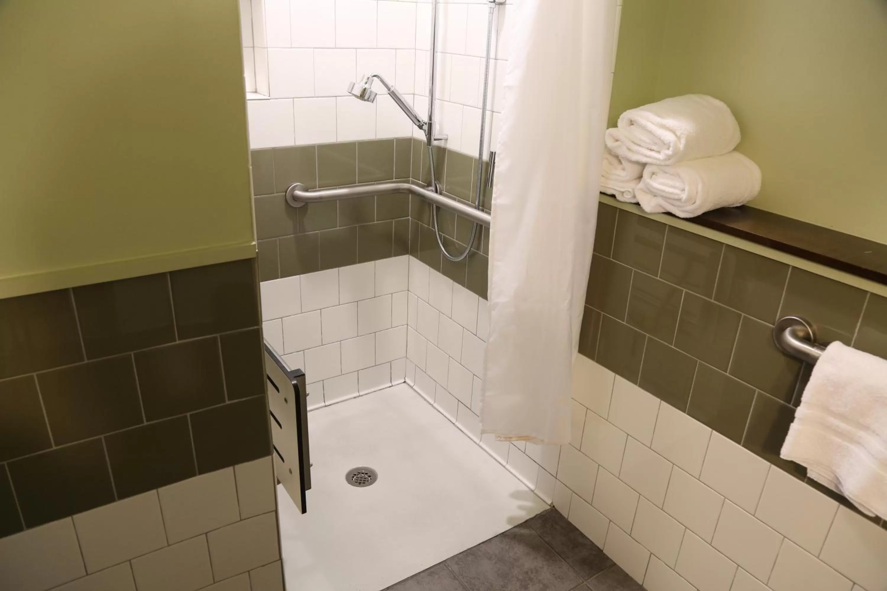 Photo of the whole room in Hotel Indigo Athens - University Area by IHG