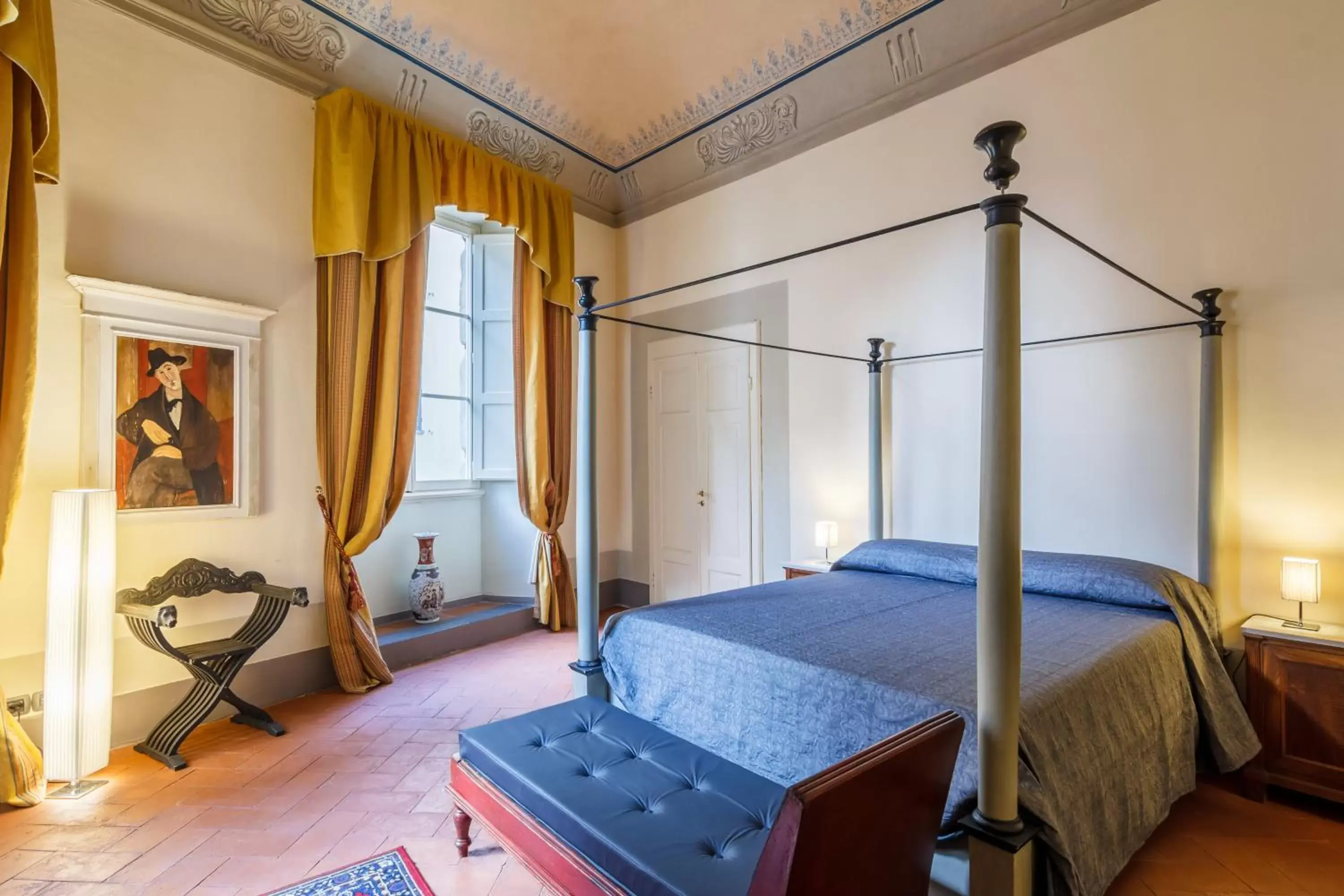 Photo of the whole room, Bed in Dimora Storica Palazzo Puccini