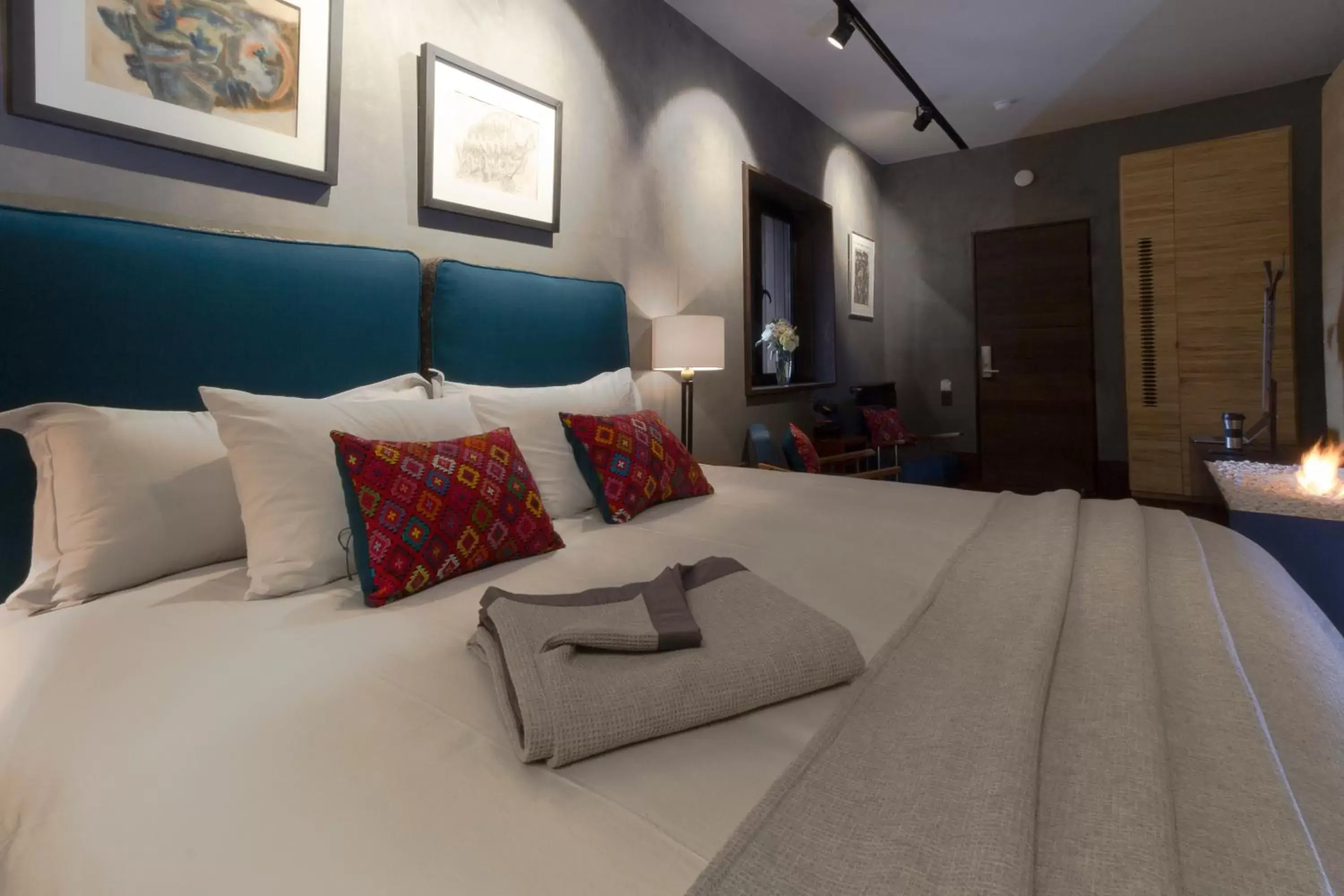 Bed in Uvence Arte + Hotel