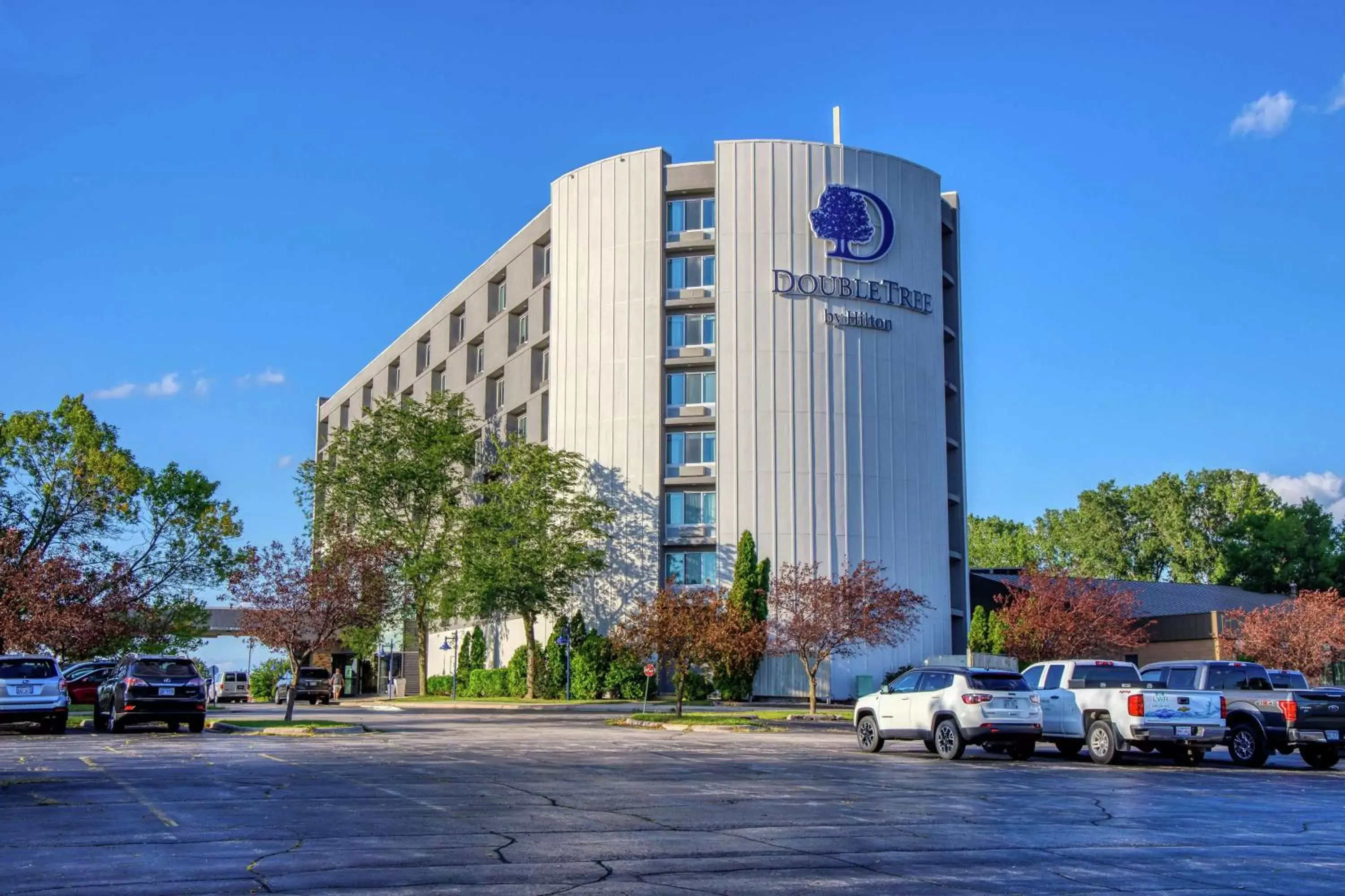 Property Building in DoubleTree by Hilton Appleton, WI