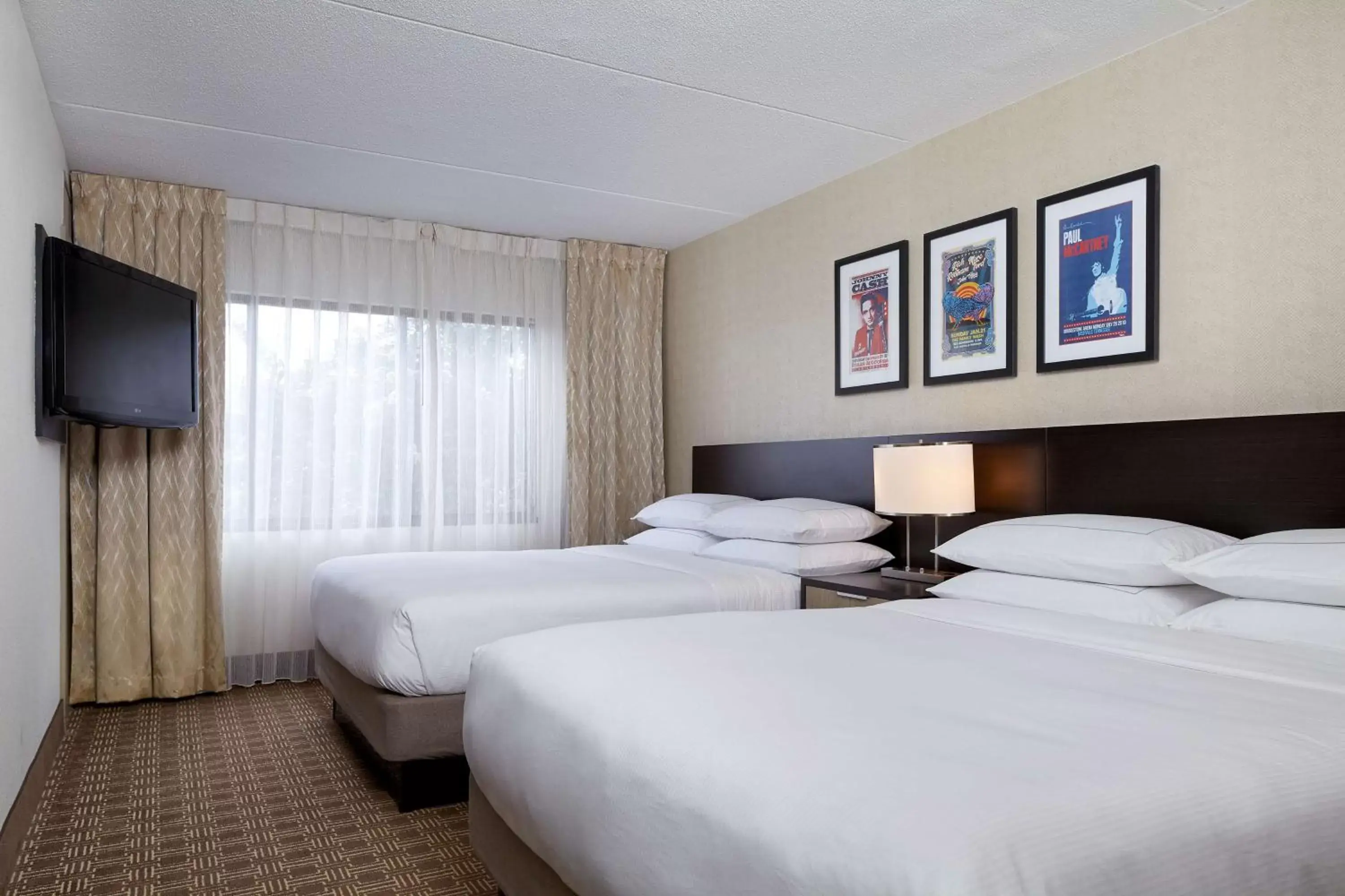 Bed in DoubleTree Suites by Hilton Nashville Airport