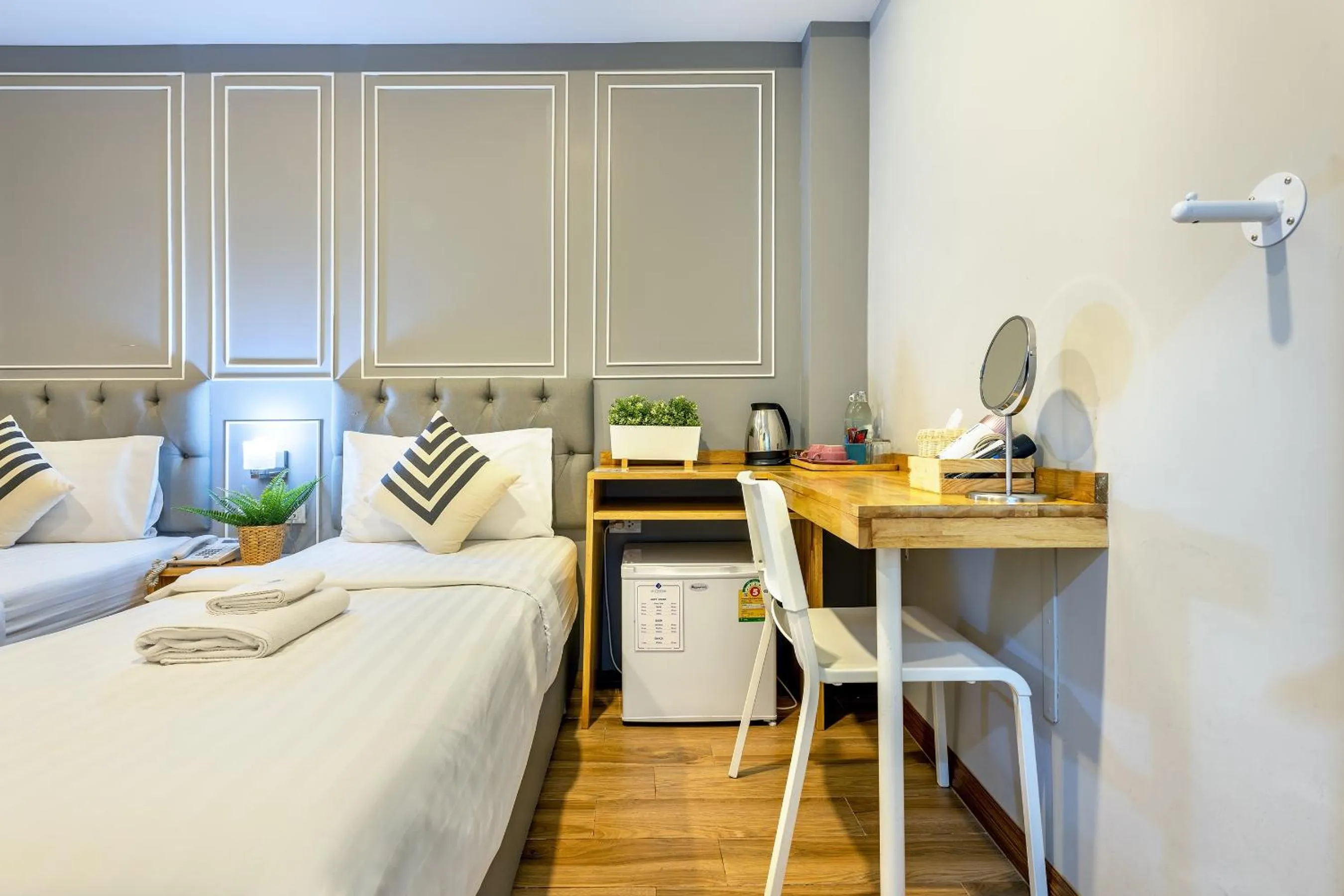 Bedroom, Bed in De Lavender Bangkok Hotel