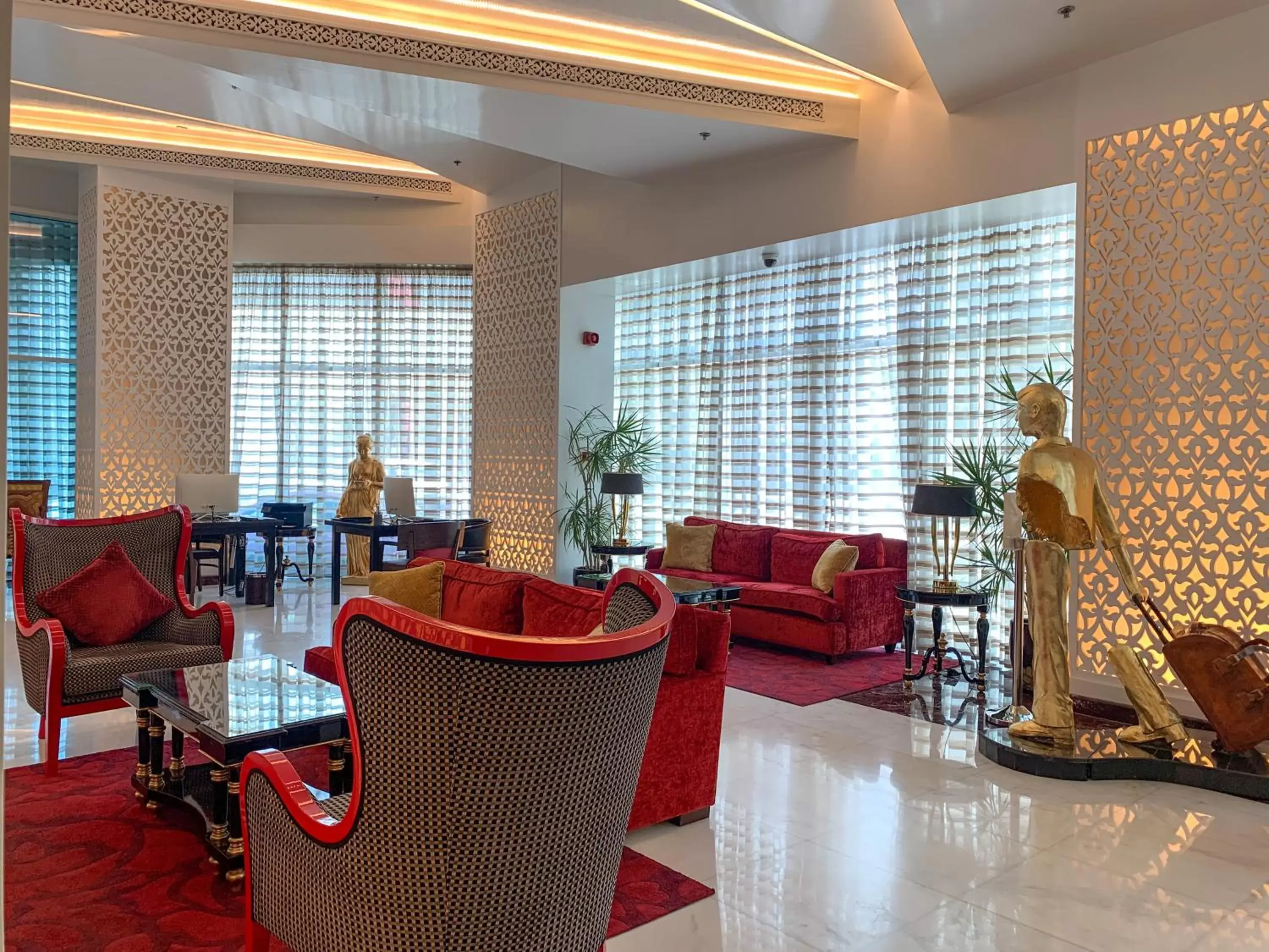 Lobby or reception, Lounge/Bar in Swiss-Belhotel Seef Bahrain