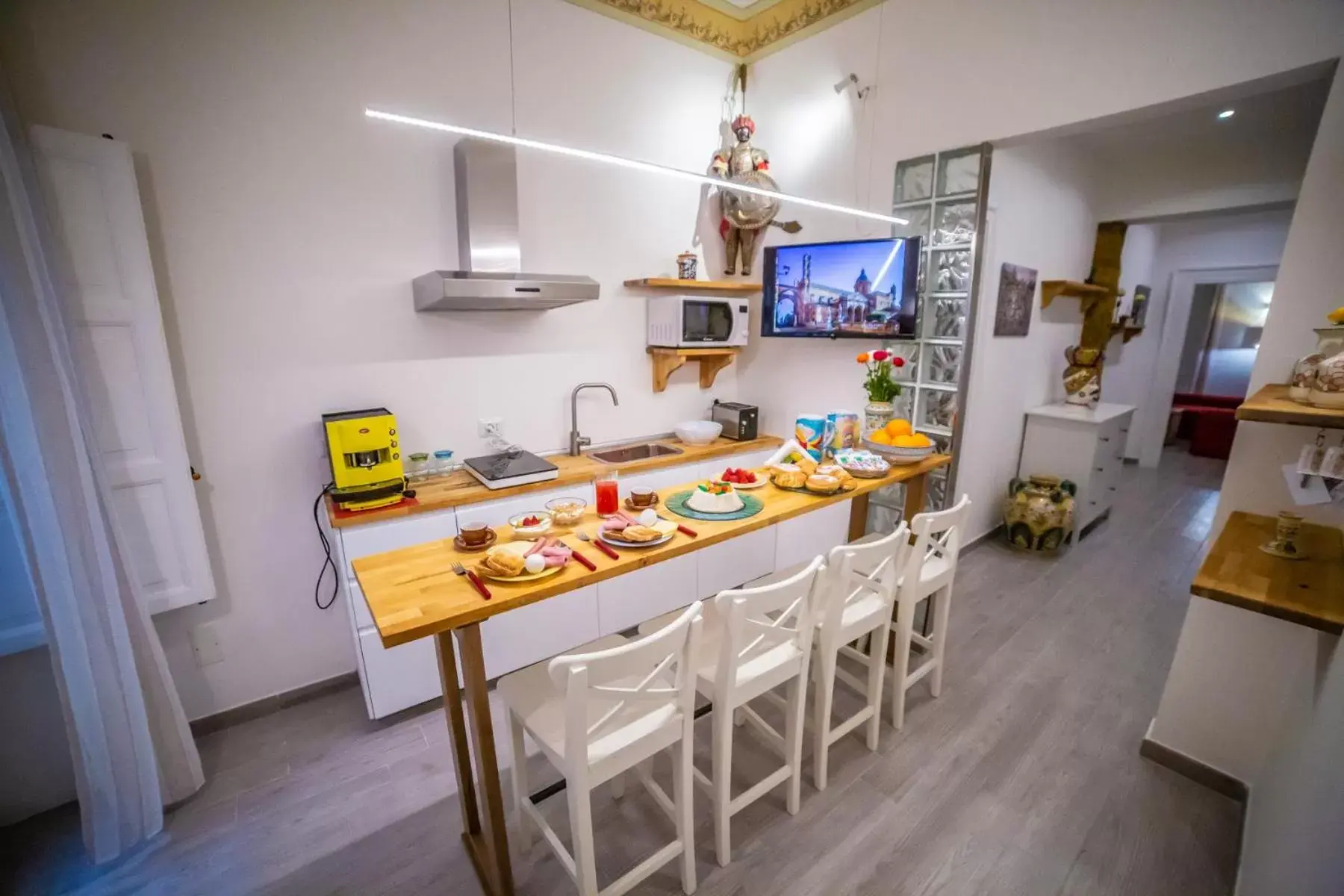 Dining Area in B&B Opera dei Pupi