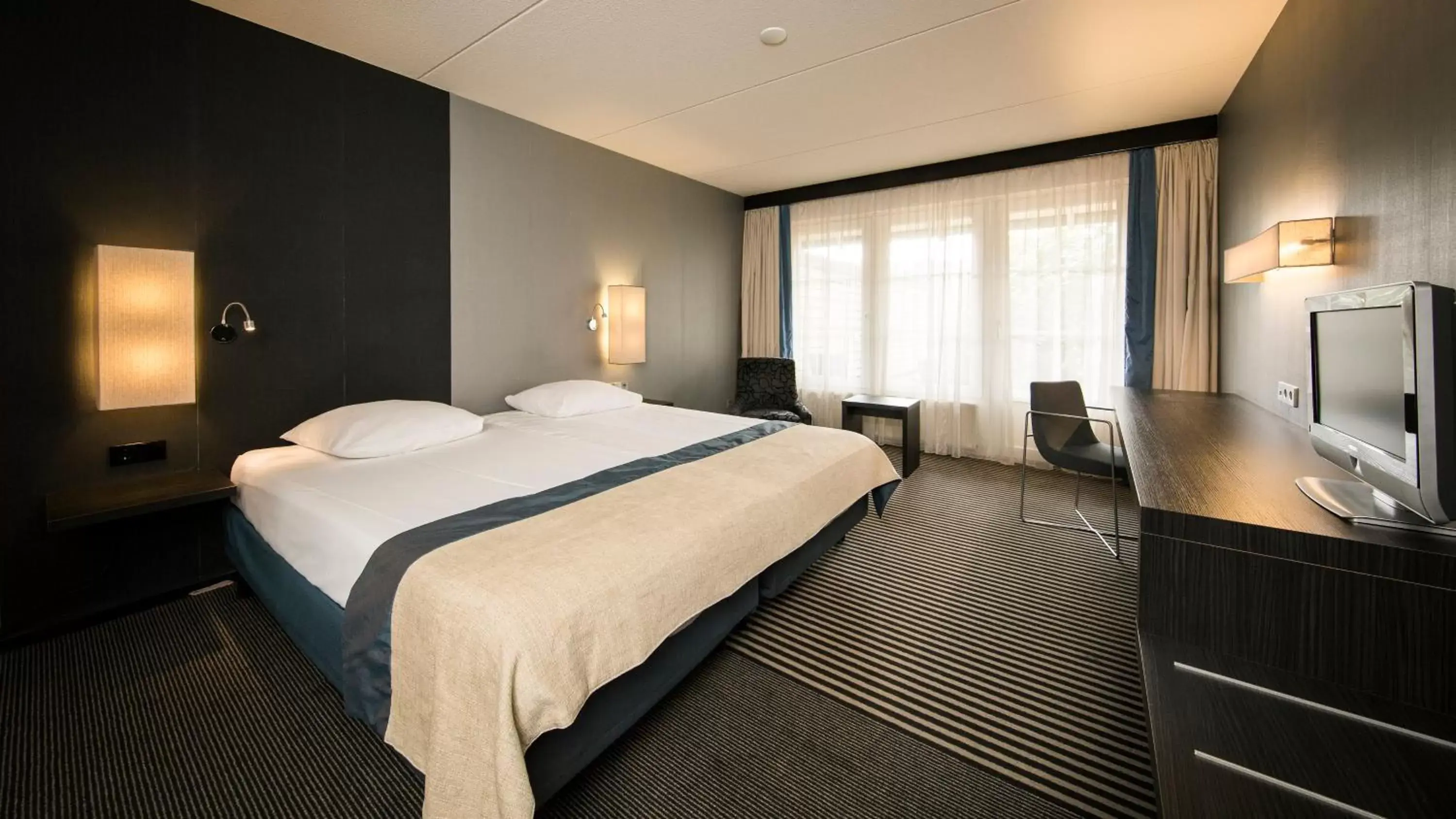 Bedroom, Bed in Fletcher Hotel-Restaurant De Broeierd-Enschede Bedroom, Bed in Fletcher Hotel-Restaurant De Broeierd-Enschede