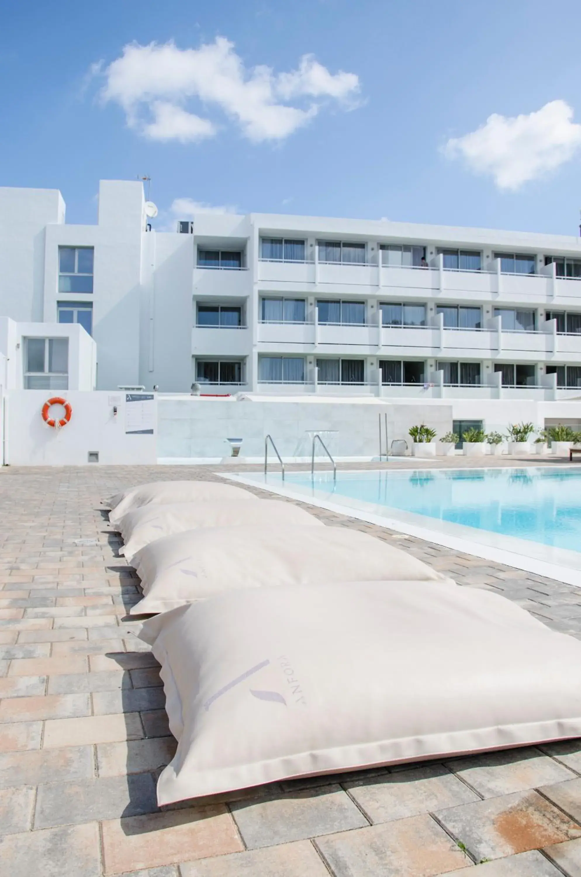 Swimming pool, Property Building in Hotel Anfora Ibiza