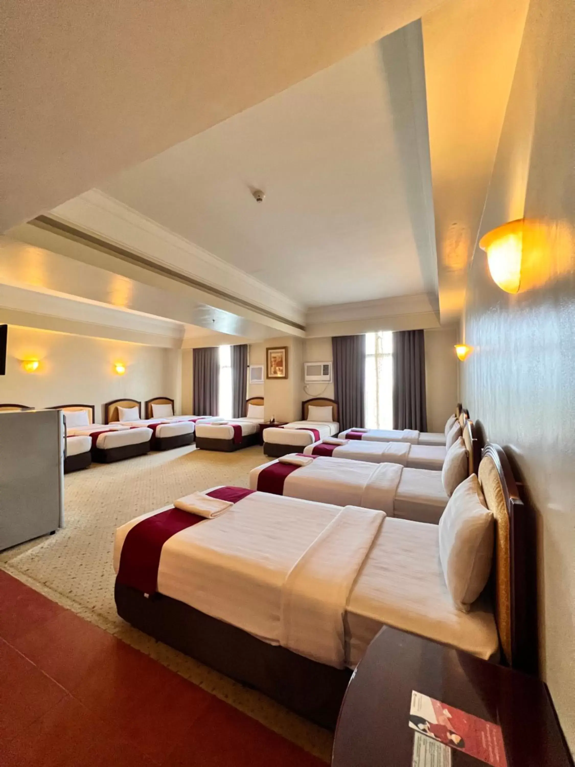 Bedroom, Bed in Sarrosa International Hotel and Residential Suites